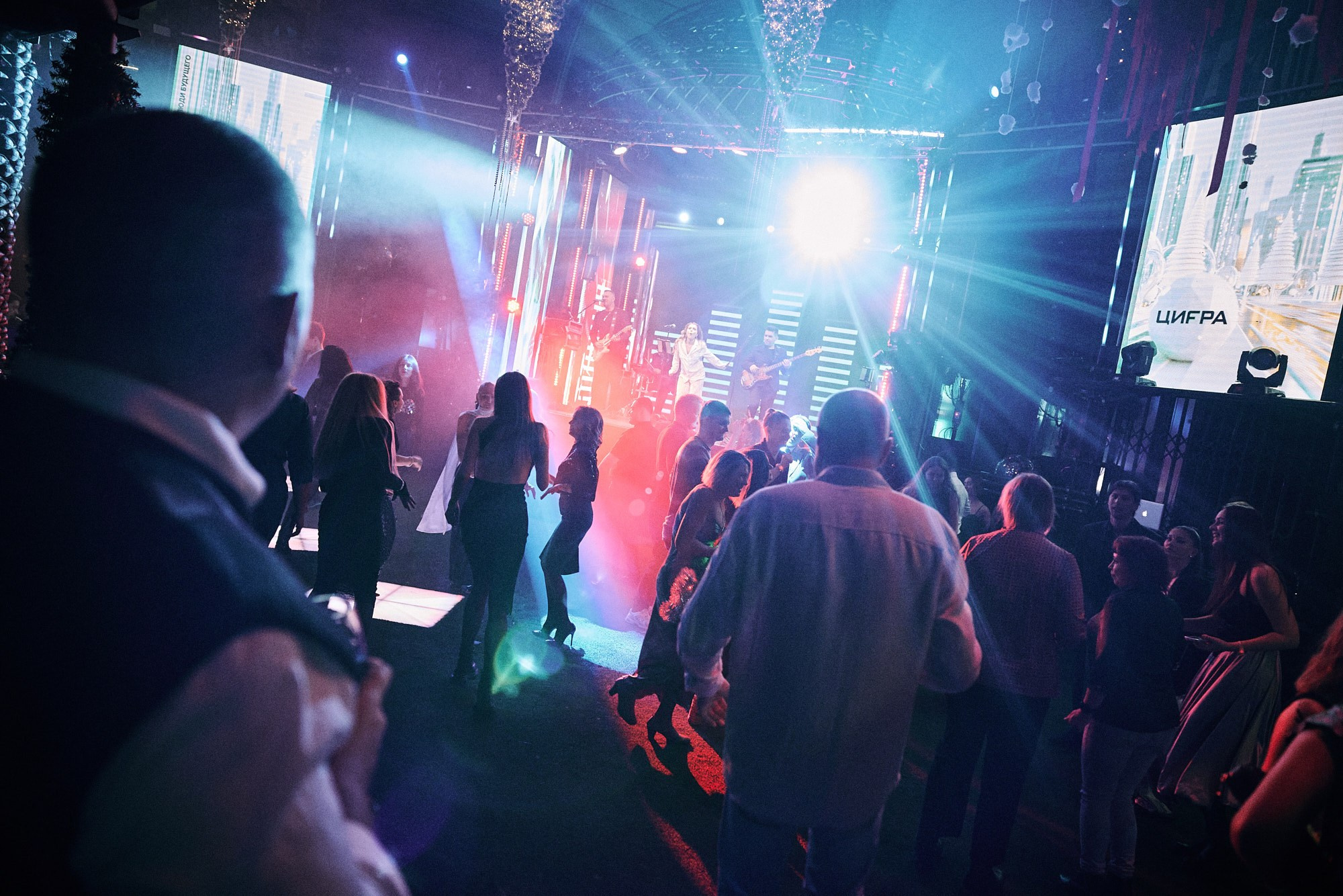 Фотограф на мероприятии ЦИФРА — репортажная съёмка конференции в Москве. Репортажный фотограф в Москве — Дмитрий Тарасов | Съёмка мероприятий, концертов, корпоративов