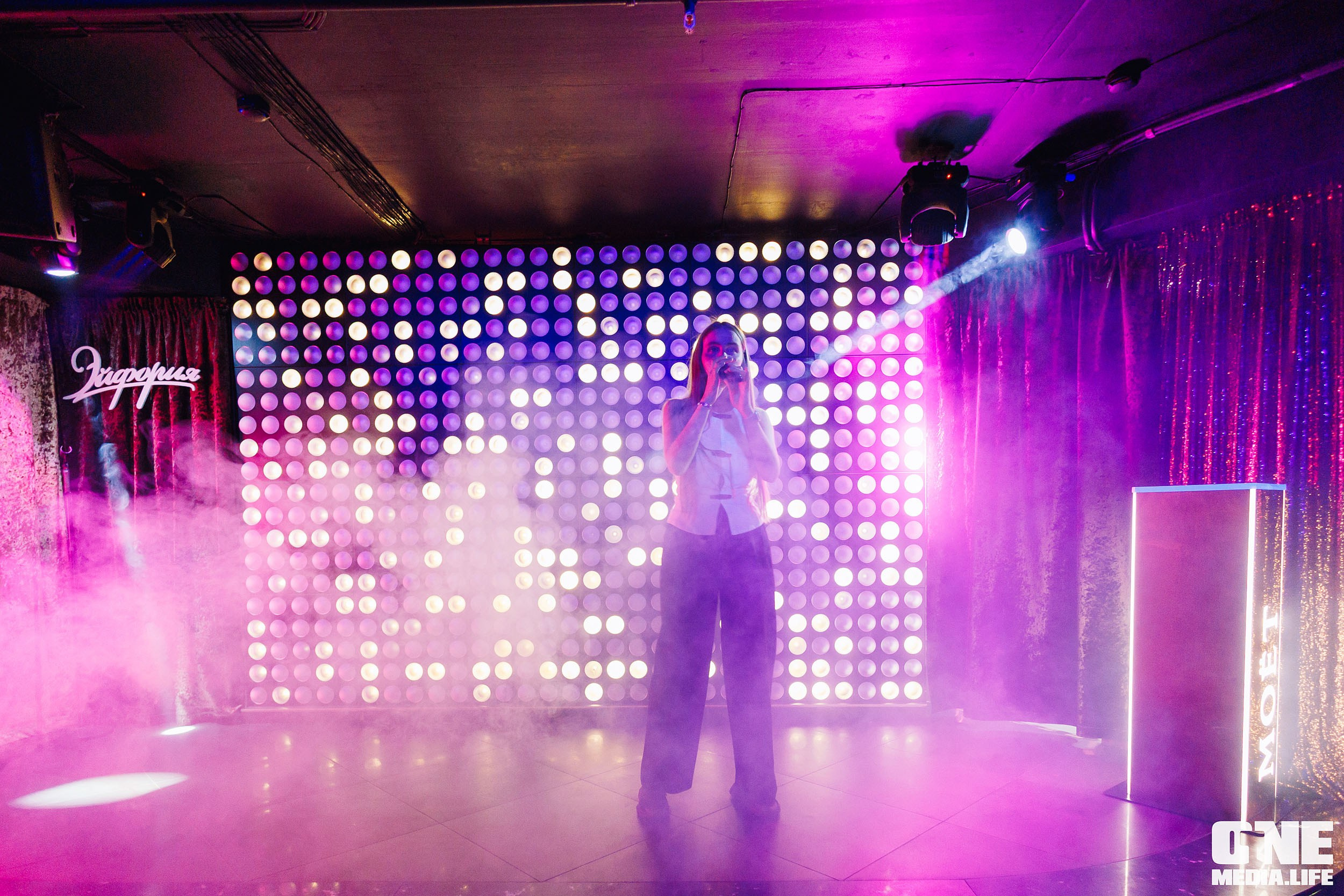 Фоторепортаж из караоке-клуба Эйфория. One Media Life: фоторепортажи, фотоотчеты с мероприятий и заведений