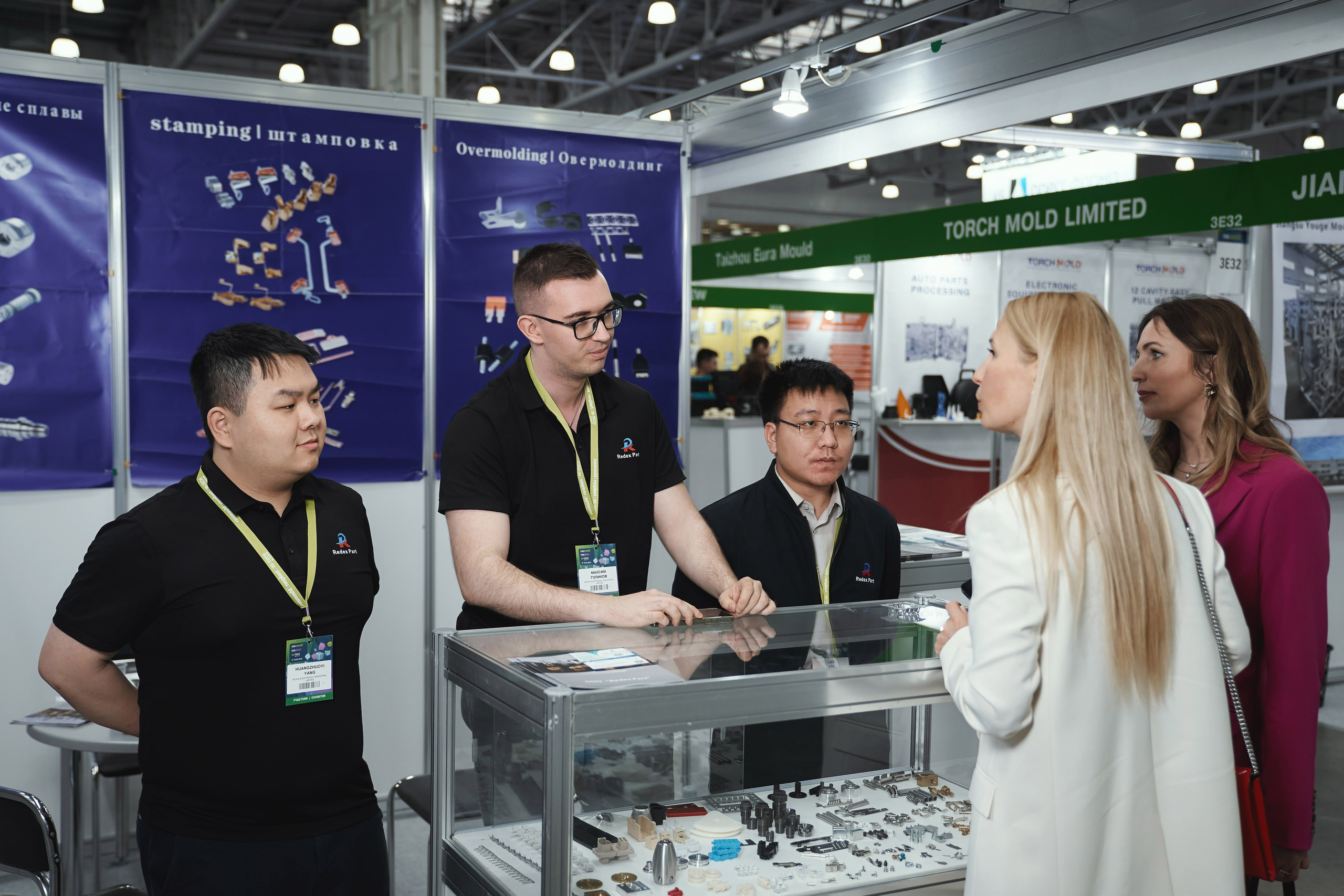 Репортаж с выставки пресс-форм и штампов Rosmould 2025. Фотограф Евгений Опарин