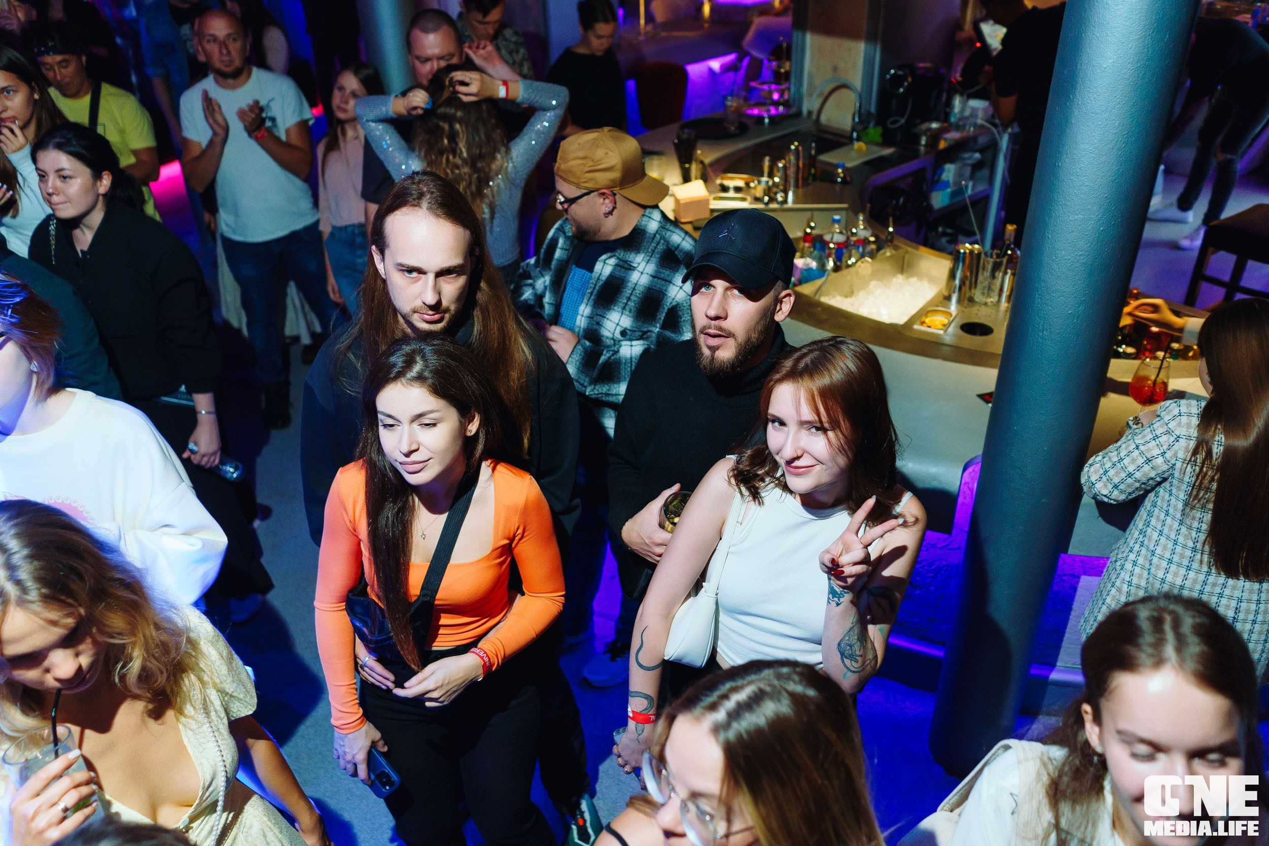 Фоторепортаж из клуба UNIVERSAL. One Media Life: фоторепортажи, фотоотчеты с мероприятий и заведений