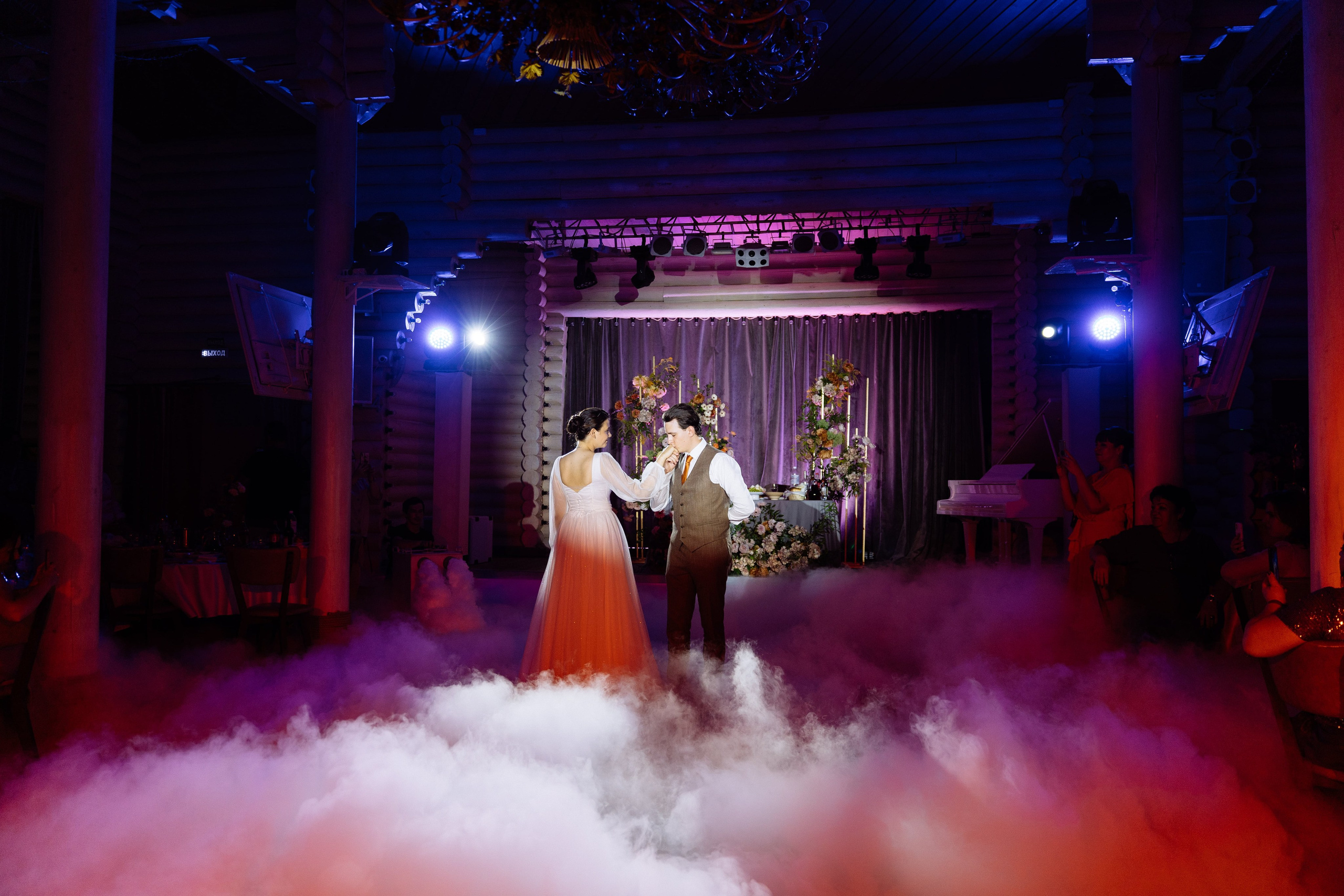 Свадьба Олега и Виктории в клубе «Ближняя дача»