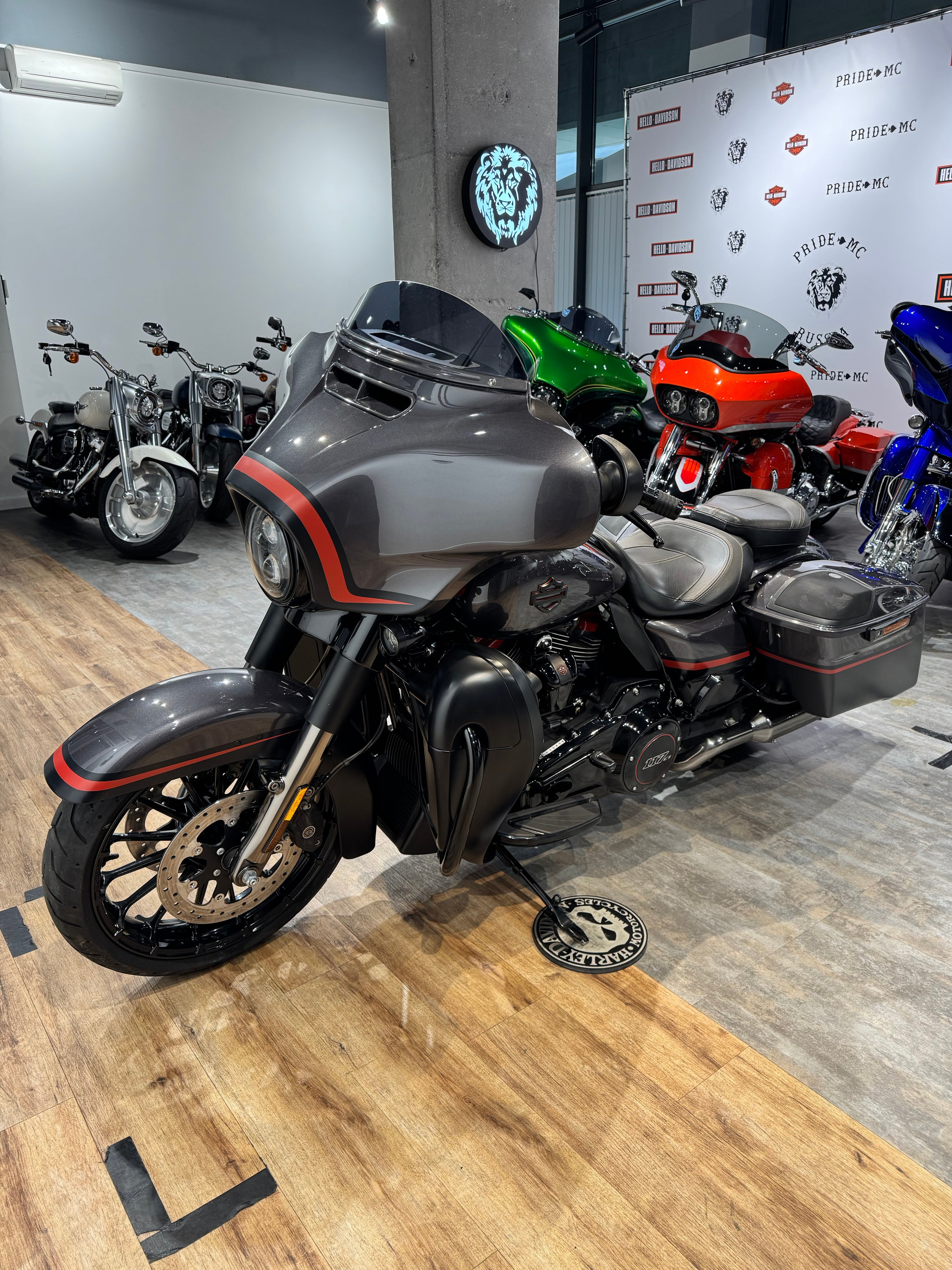 Harley Davidson 117 CVO Street Glide Special (Touring) — купить мотоцикл. Hello Davidson, Москва. Только хорошие мотоциклы…