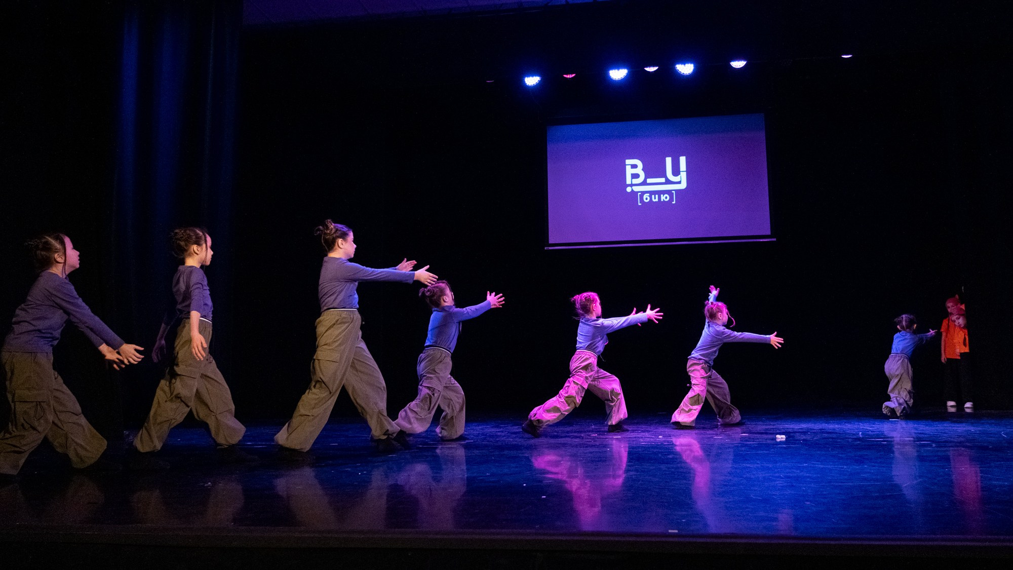 Отчетный концерт Студии танца «B_U». Репортажный фотограф в Казани Павел Серпокрылов