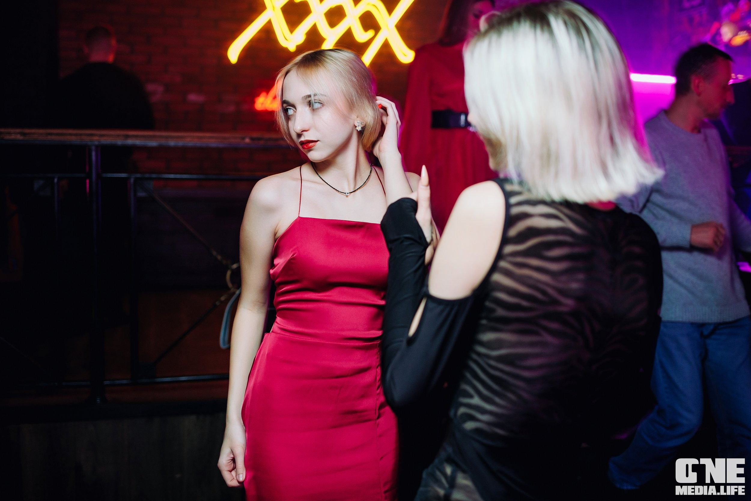 Фоторепортаж из бара XxxX. One Media Life: фоторепортажи, фотоотчеты с мероприятий и заведений