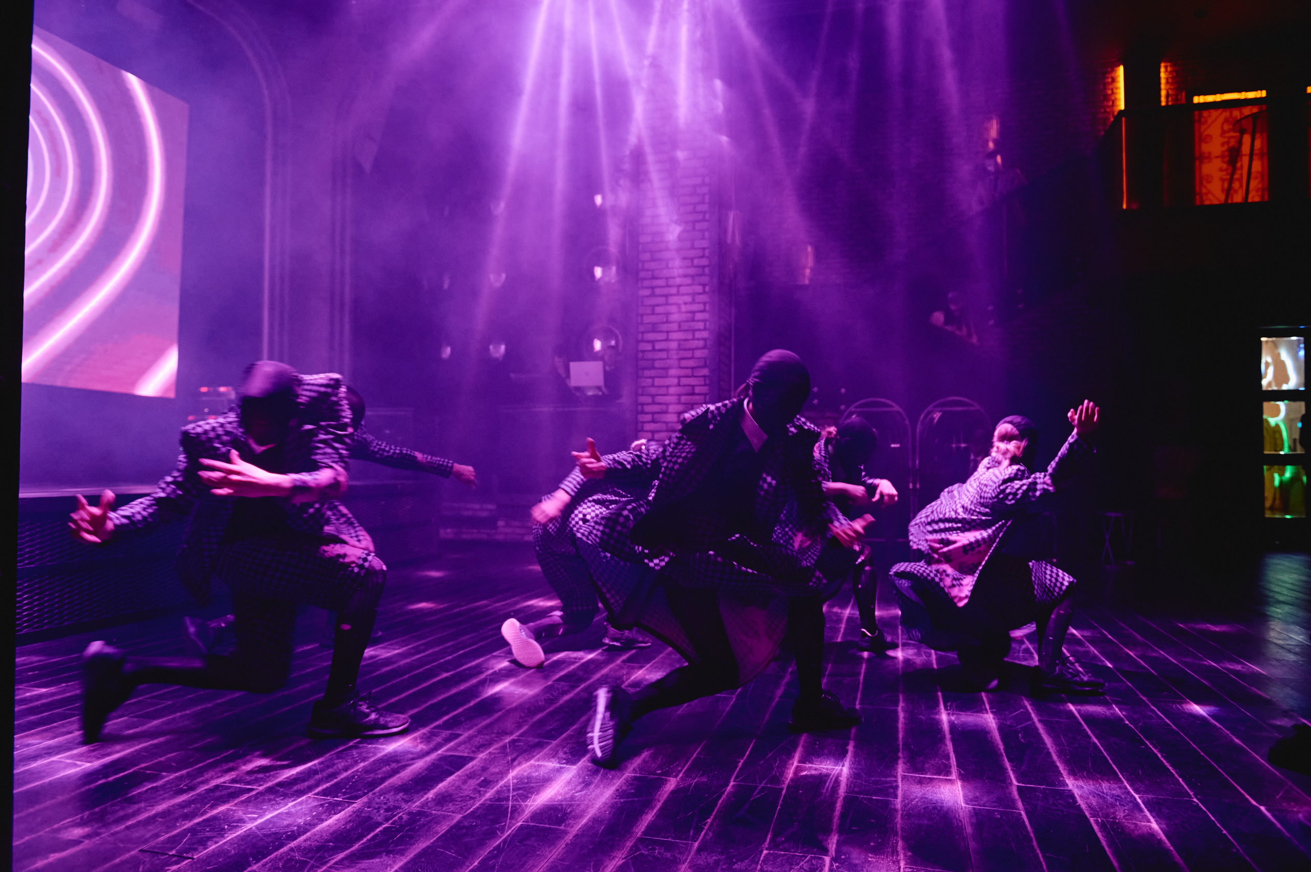 Спектакли и перформансы. Арт-группа СТРОКА