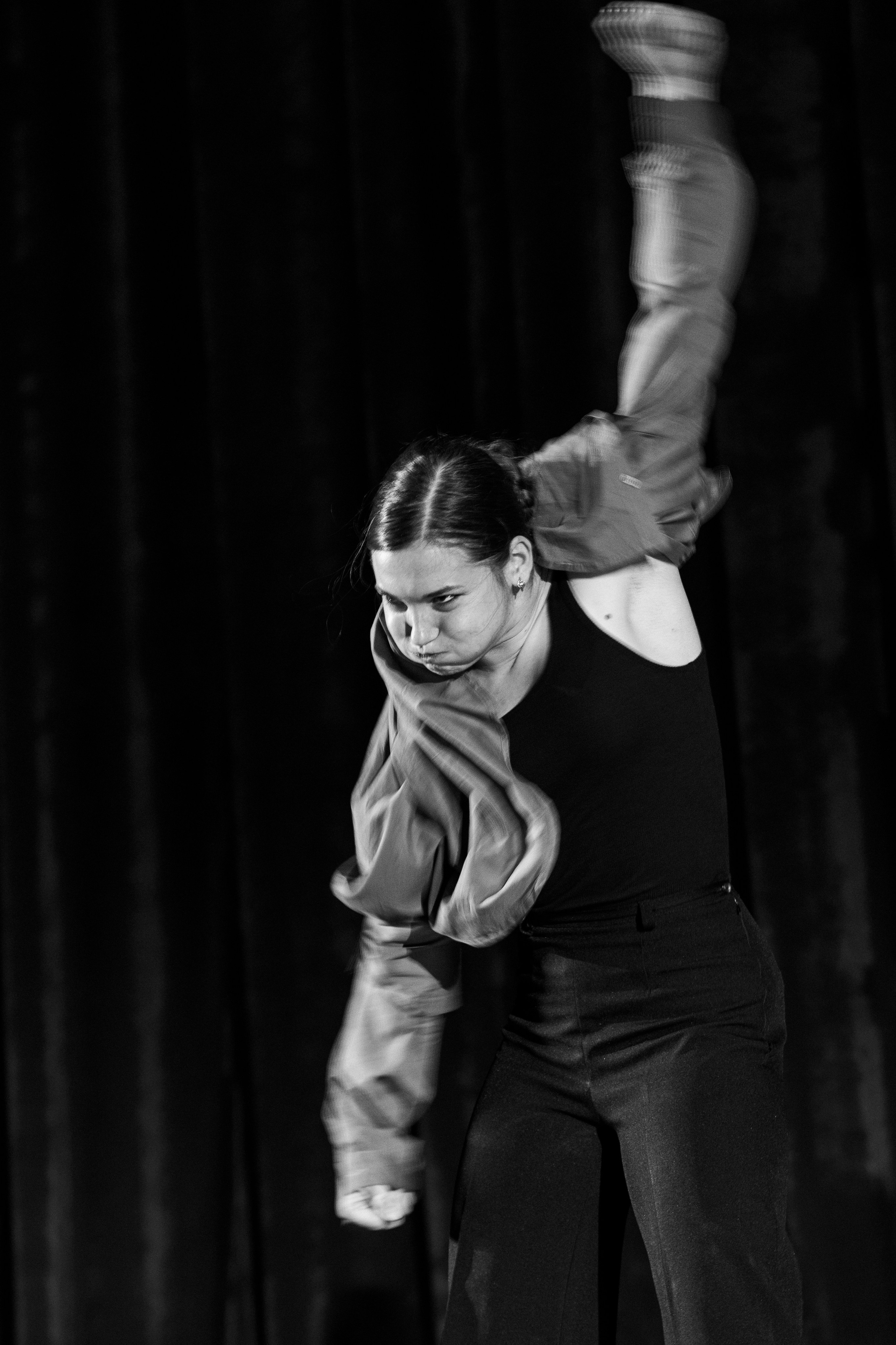 Танцевальная труппа. Фотограф в Москве Даша Зуева