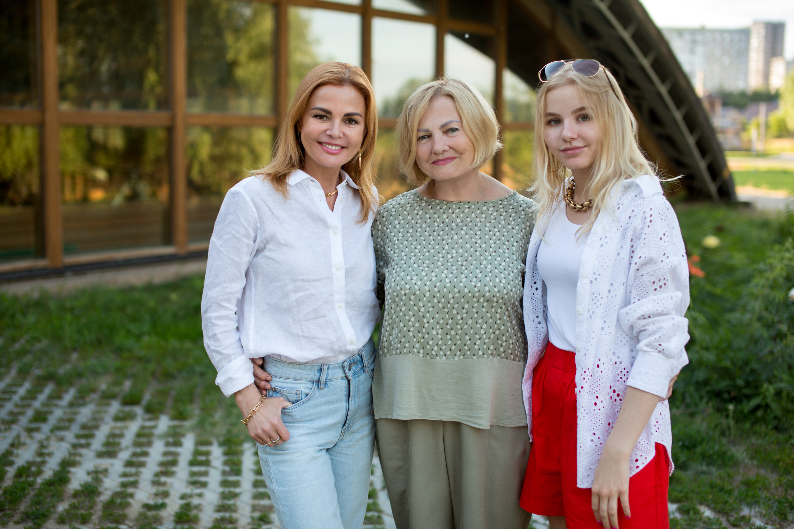 Семейная фотосессия в «Воздухе». Фотограф в Оренбурге. Профессиональный фотограф