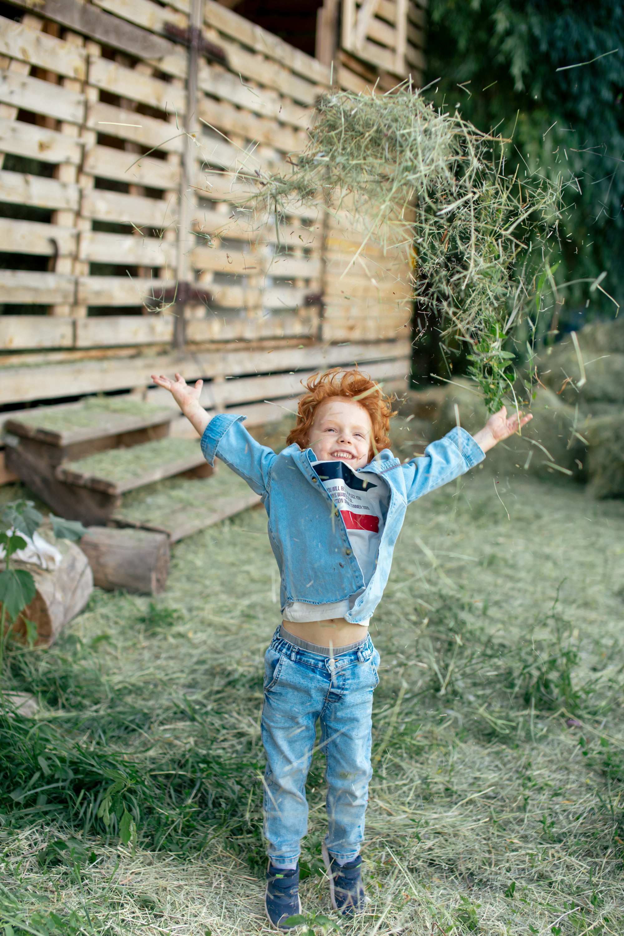Семейная фотосессия в «Воздухе». Фотограф в Оренбурге. Профессиональный фотограф