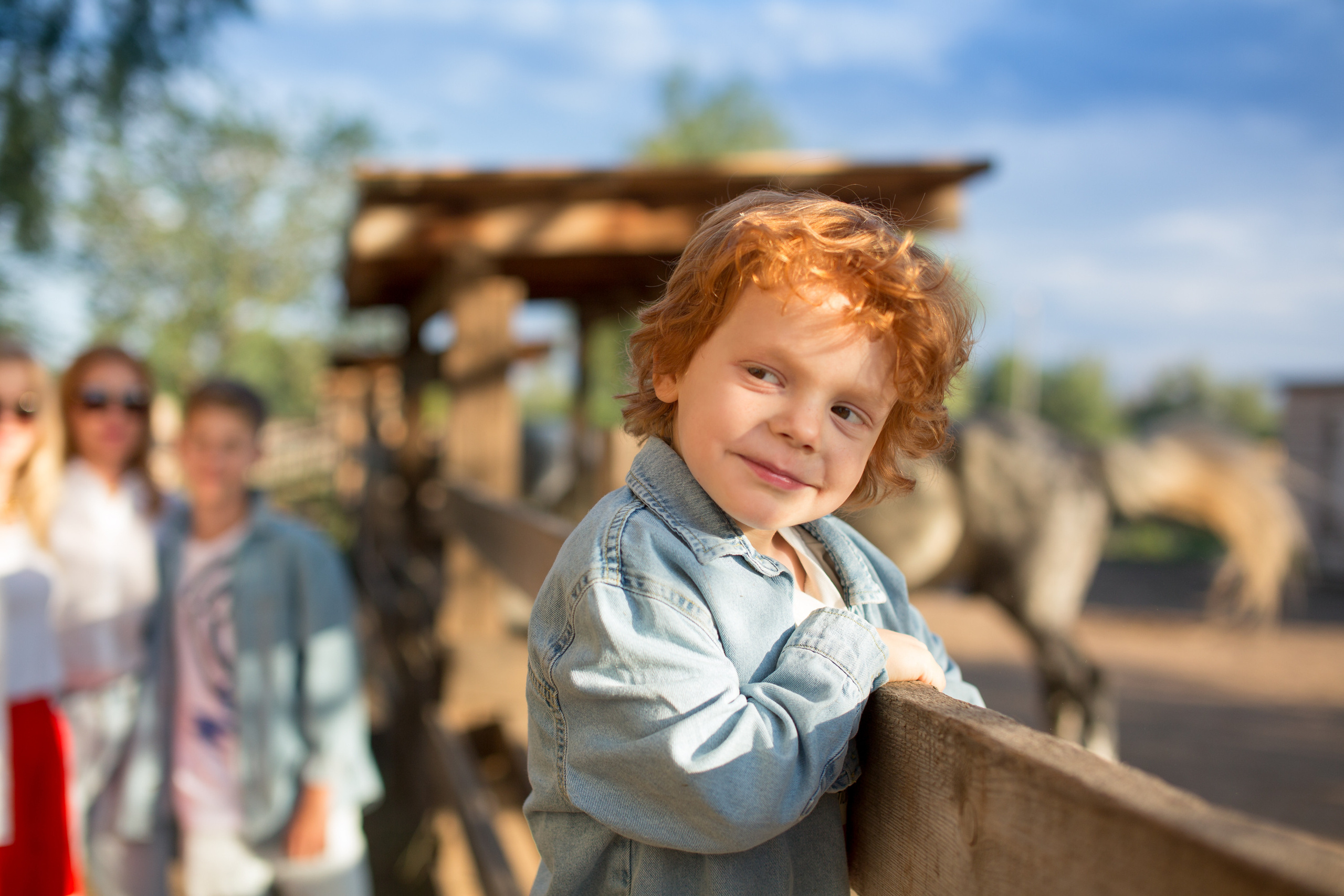 Семейная фотосессия в «Воздухе». Фотограф в Оренбурге. Профессиональный фотограф