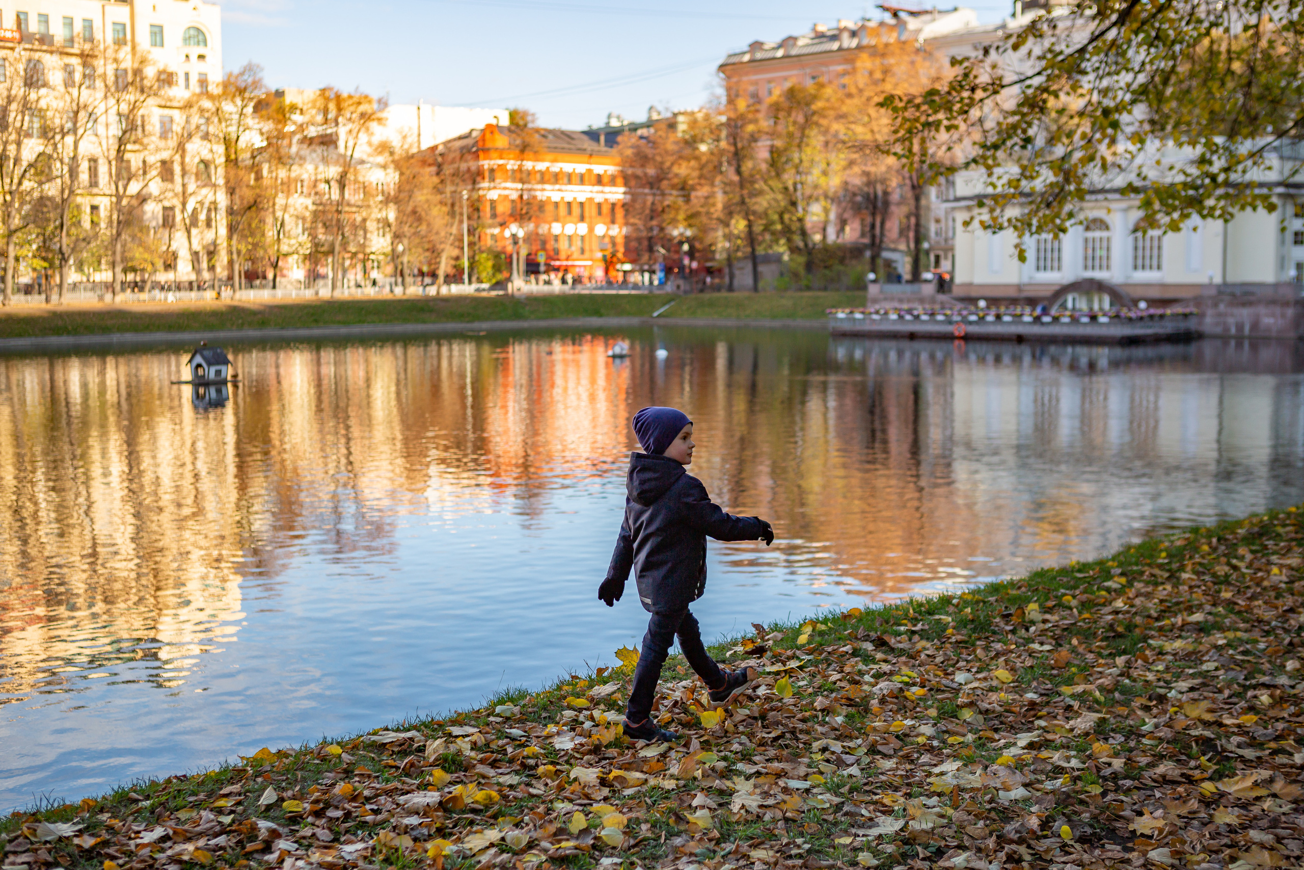 Семейные прогулки. Антон Горячев