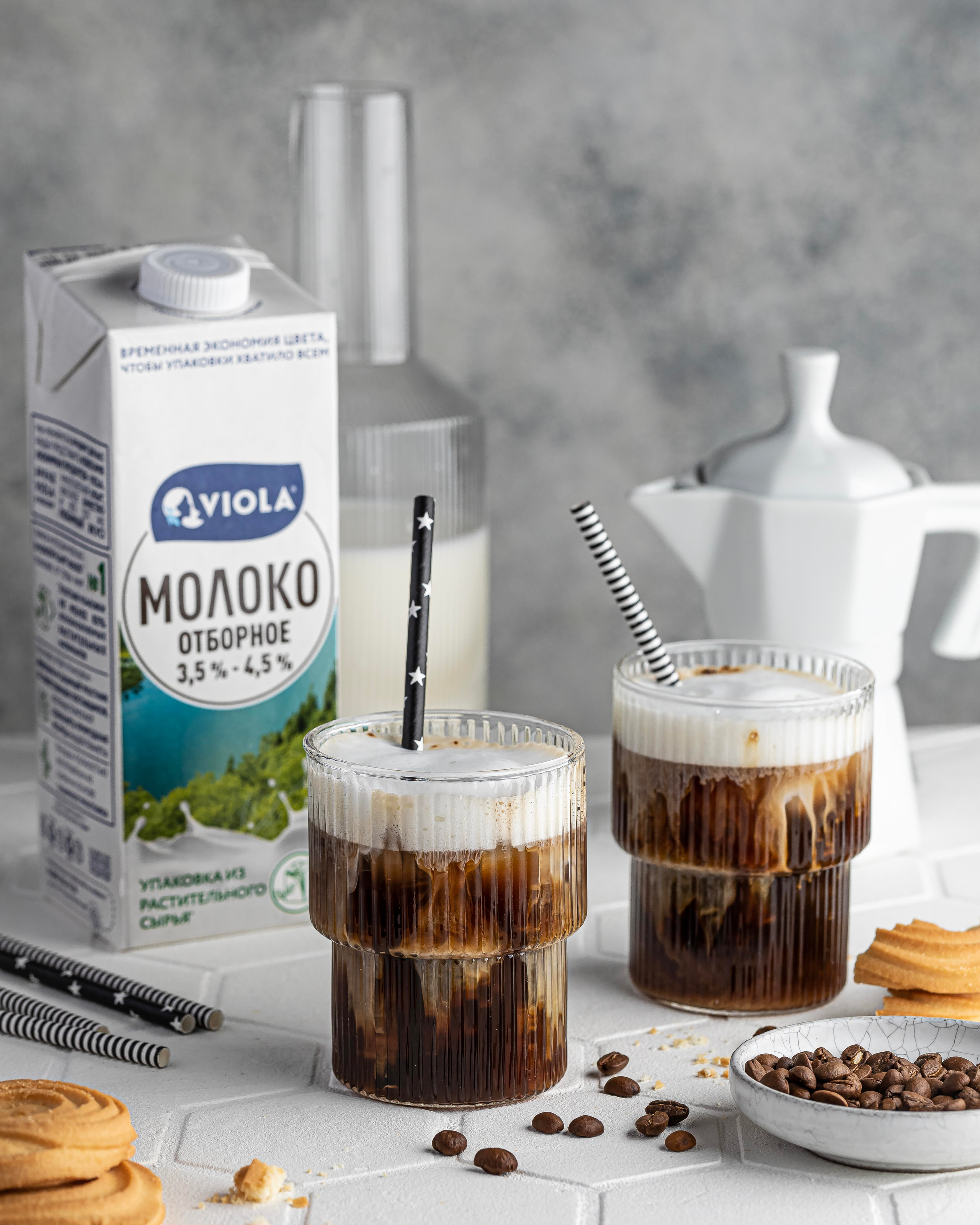 Фотография бокалов с кофе фраппе. Рекламная съемка молочной продукции. Рецепты для соц. сетей и сайтов.