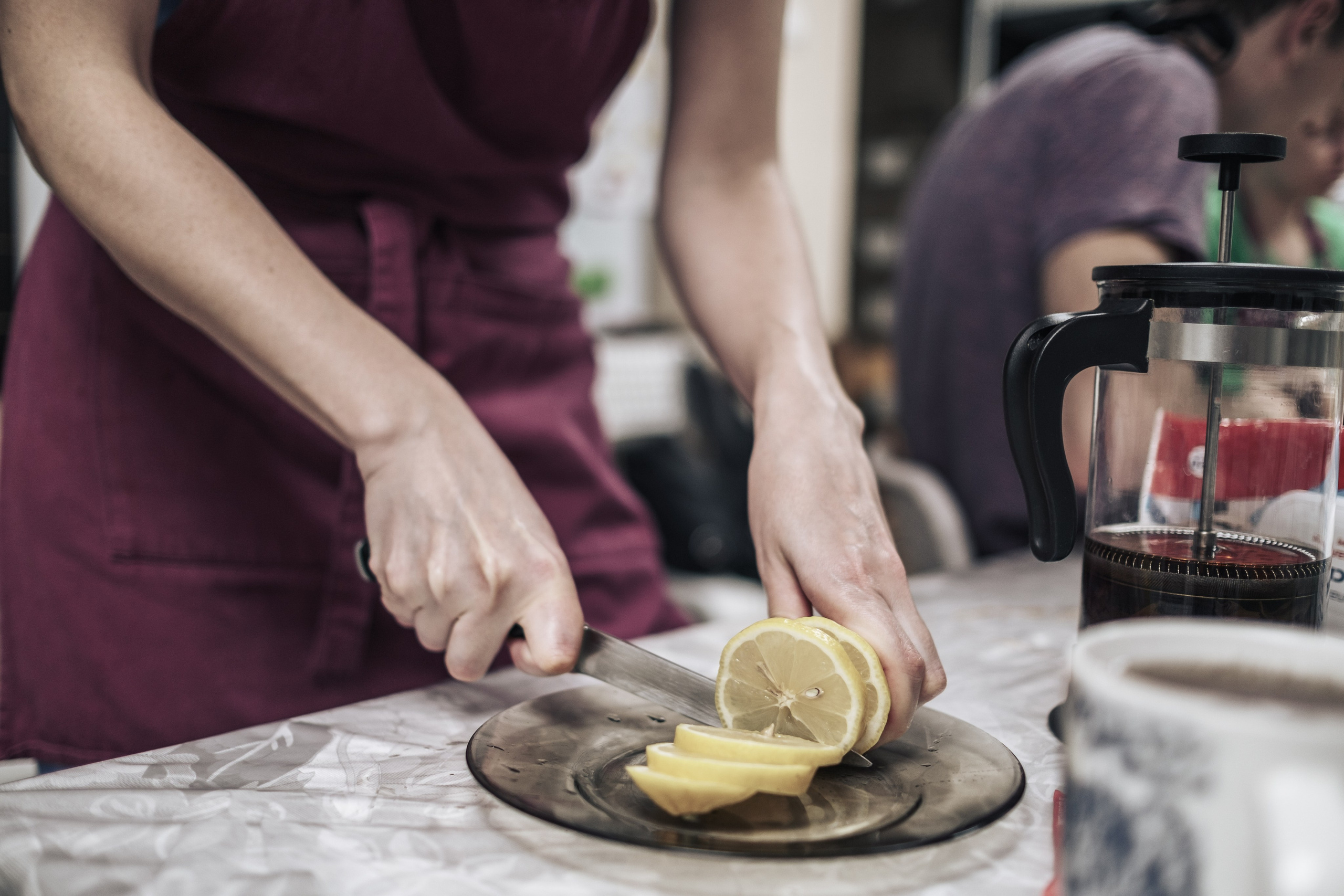 Готовка для бездомных и кормление их в Москве. Фотограф в Москве Максим Скоробогатов