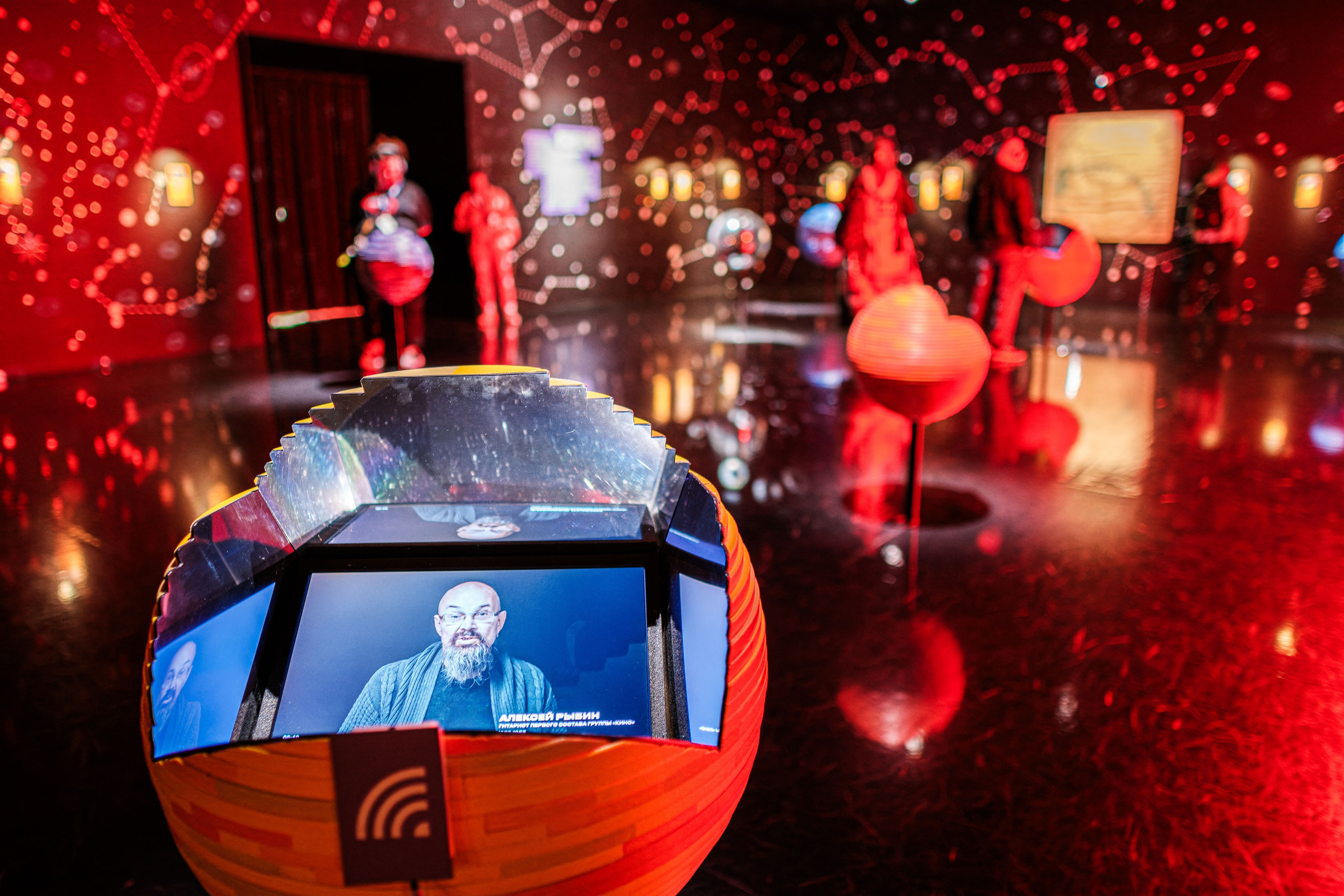 «Виктор Цой. Легенда» Выставка-байопик. Фотограф Балаев Михаил