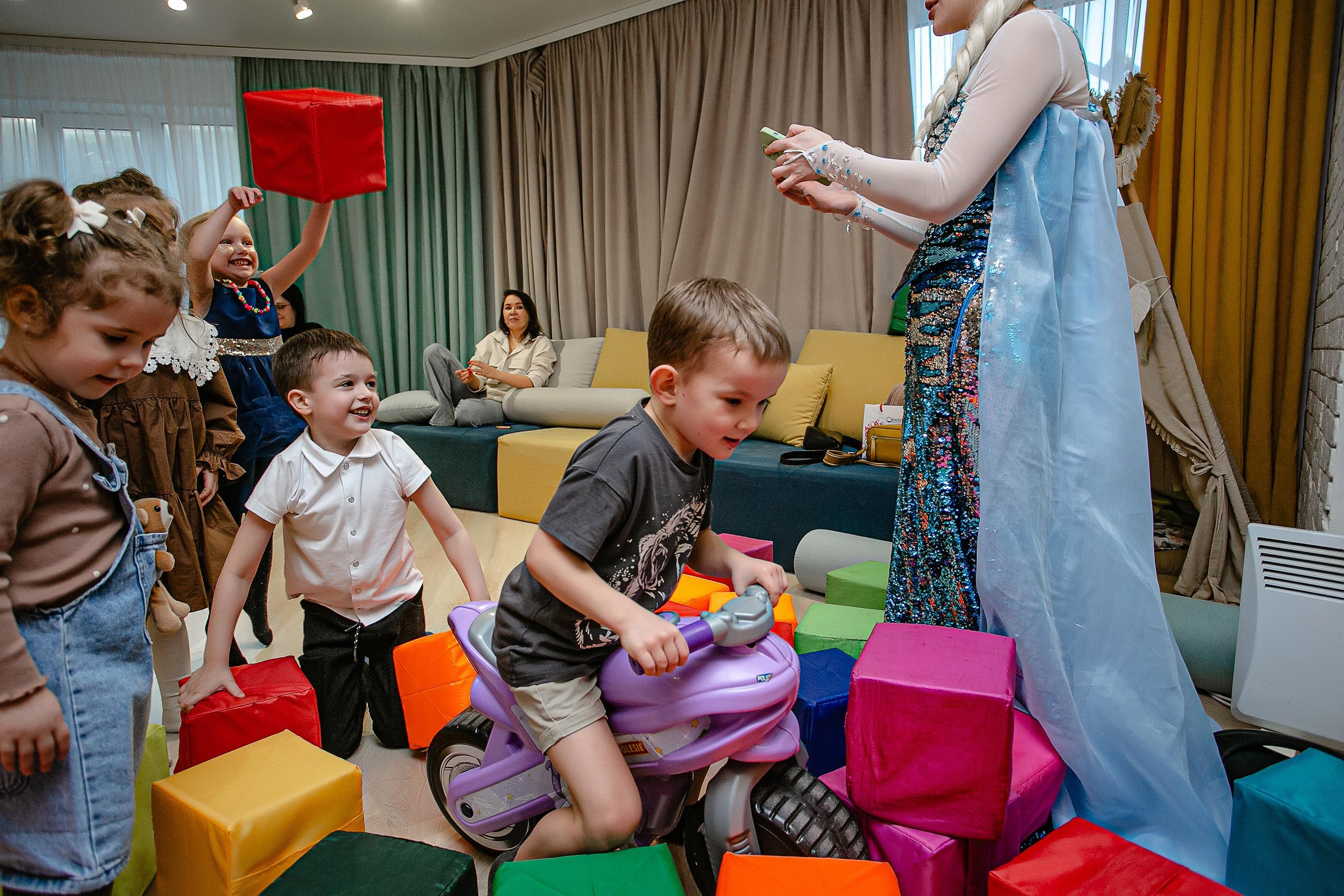 Детский фотограф Александр Степанов Владивосток. Владивосток семейный фотограф Александр Степанов