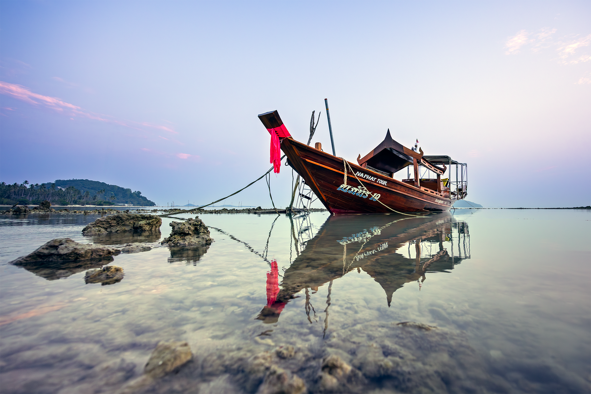 High-quality interior photos for your home, office, hotel