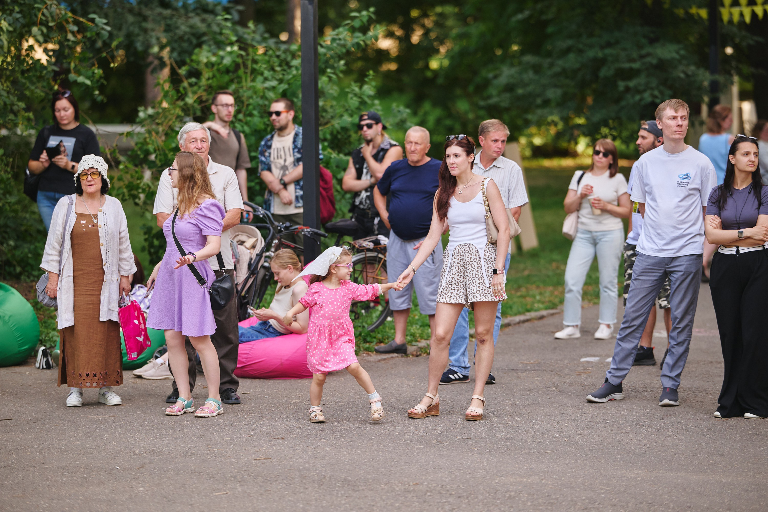 Ива фест 2025. Фотограф в Иваново: Каталожная съемка одежды и постельного белья, Wildberries