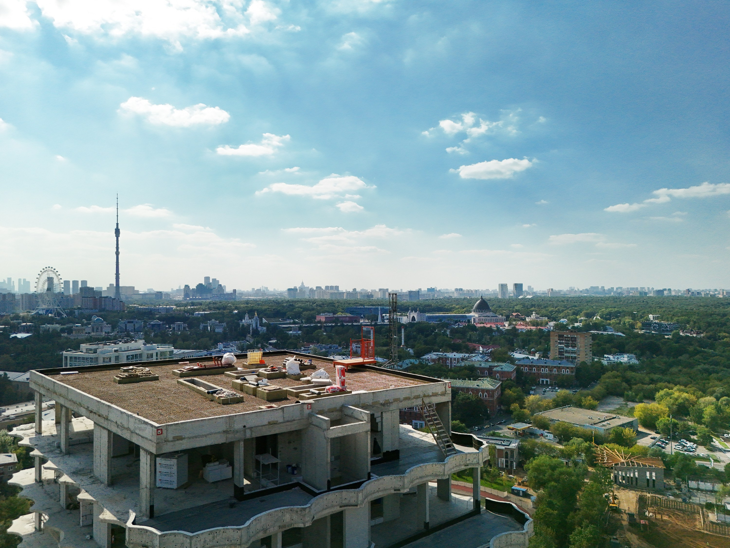 Архитектура и недвижимость. Ход строительства. Съемка с дрона. Профессиональное решение для частных лиц и бизнеса