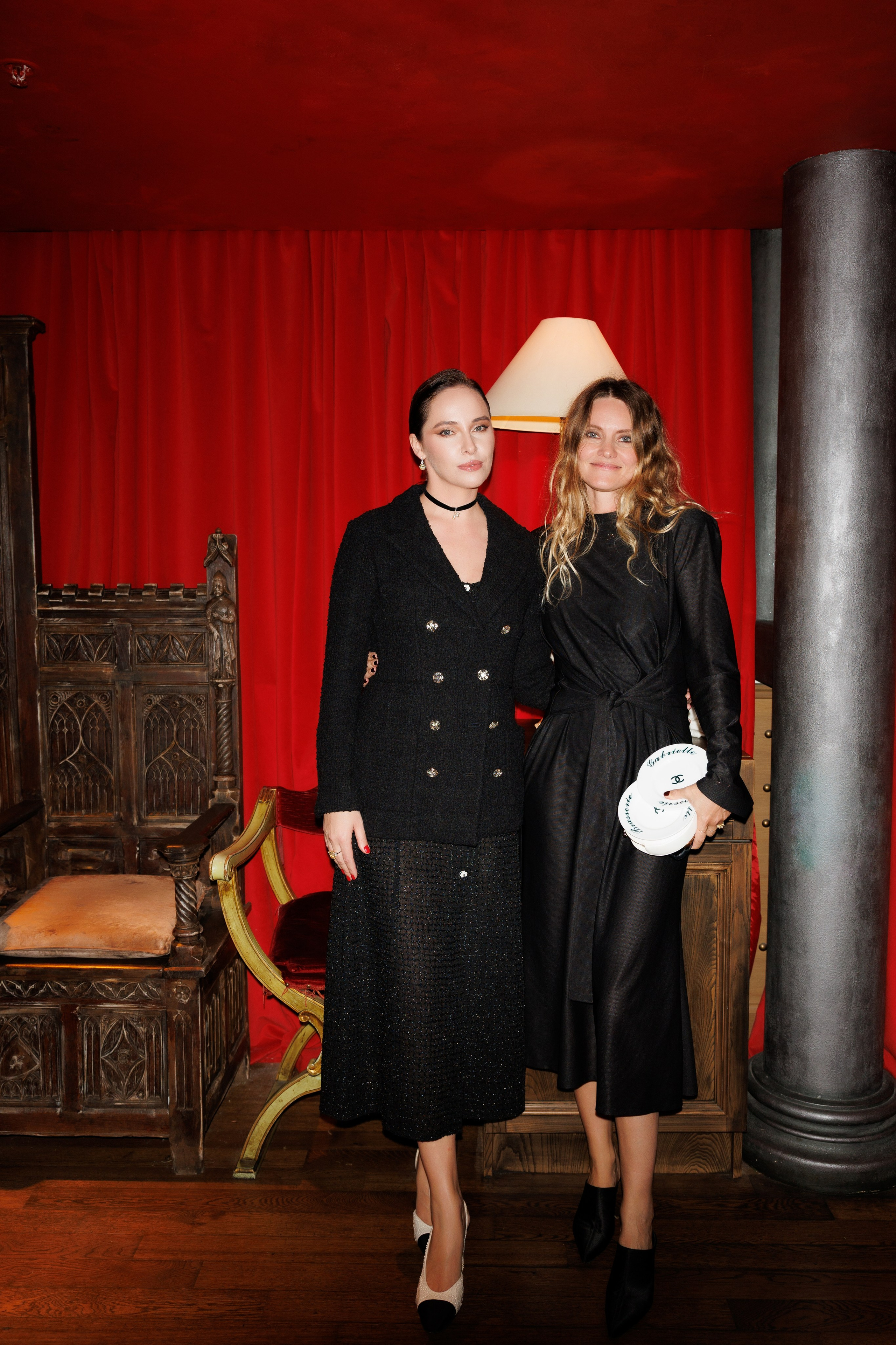 Ирина Зарькова и Екатерина Мухина на Дне Рождения ресторана «White Rabbit» Белый Кролик