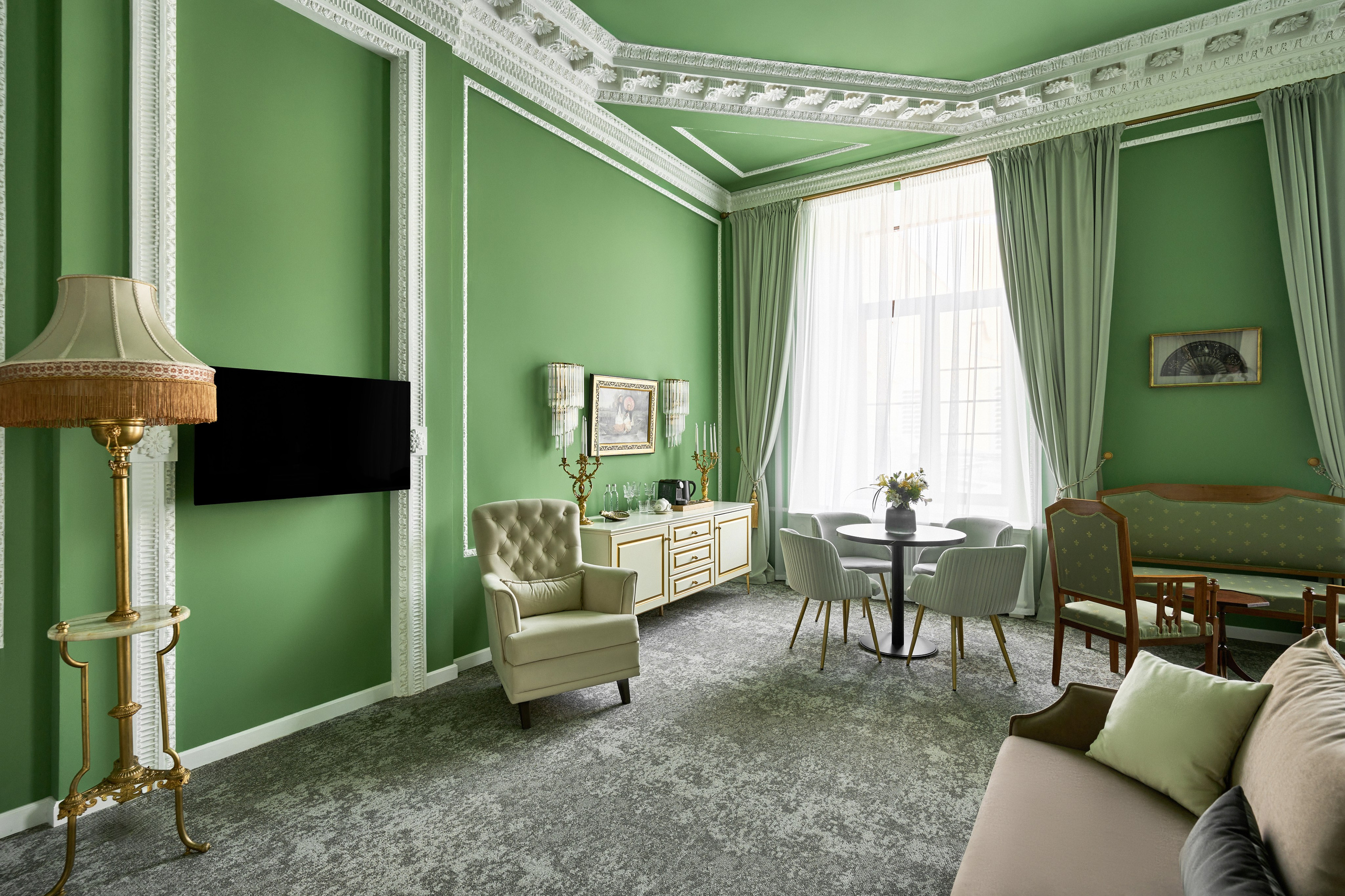 Бутик-отель ACADEMIA Особняк SHUVALOFF