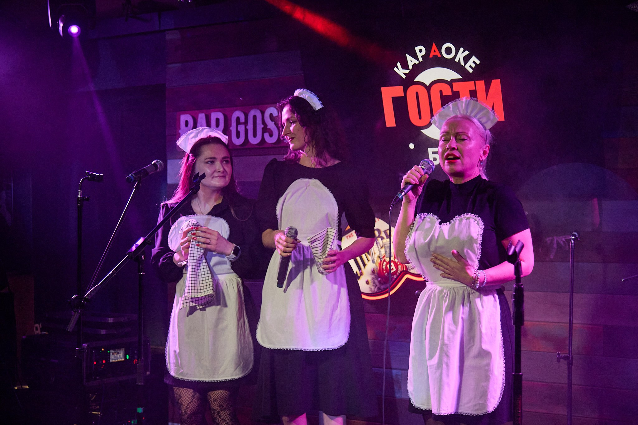 Концерт в баре «Гости». Фотограф Омск | Александр Вандеров