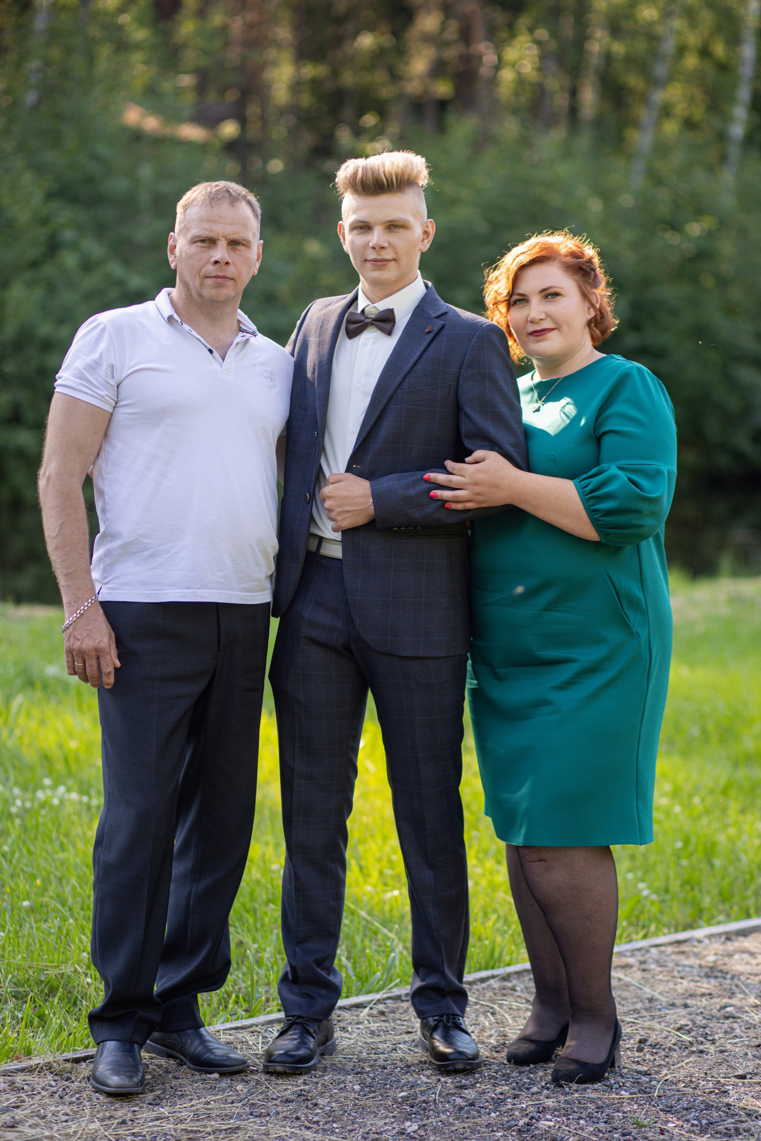 Фотосессия на выпускной. Школа № 12, 11 класс, 2024 г. Студия выпускных альбомов Остров