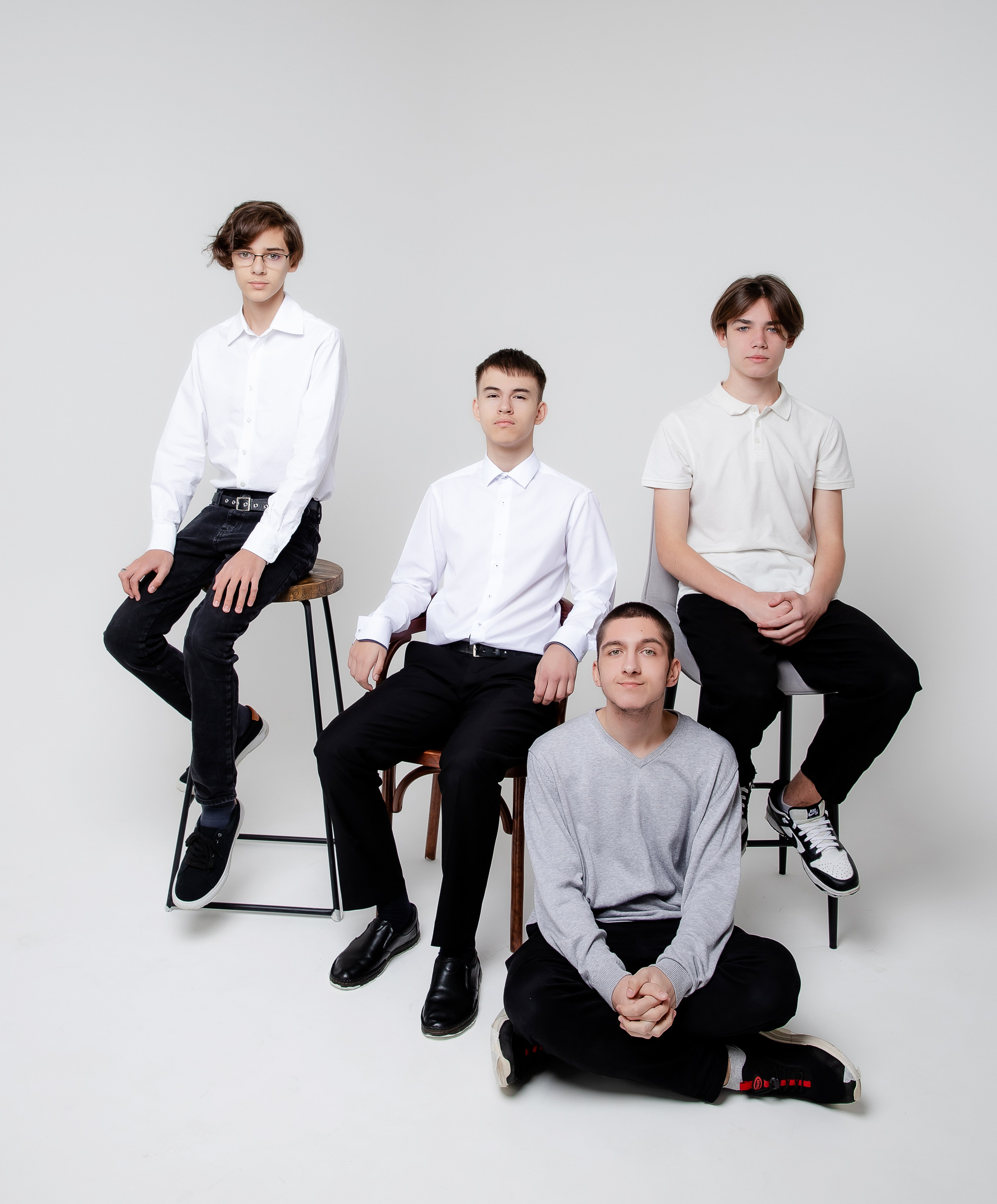 Фотосессия Гимназия 76 Класс 9Е. Современные Выпускные Альбомы в Ростове-на-Дону