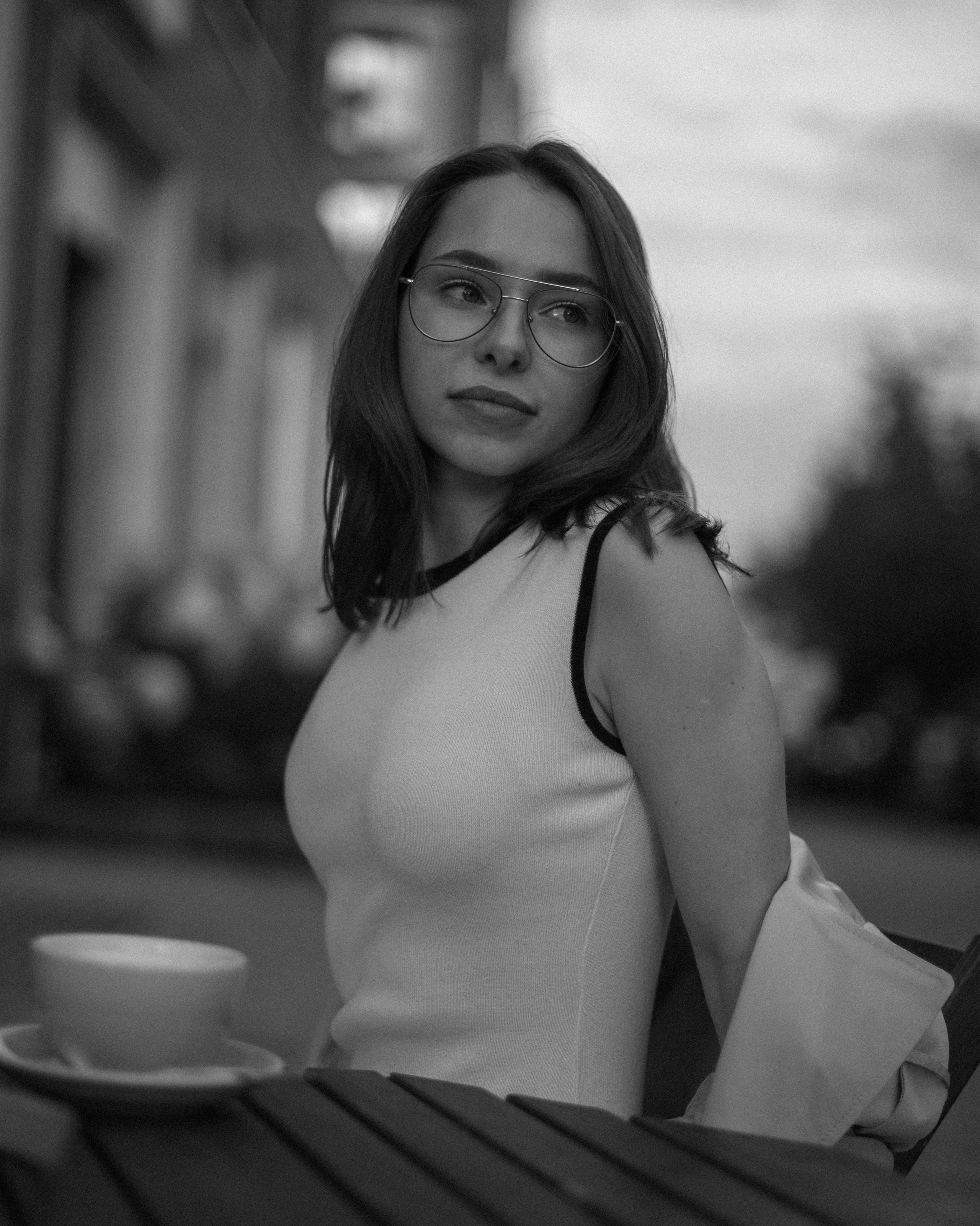 Оля. Женский фотограф. Создатель украшений ручной работы. Модель