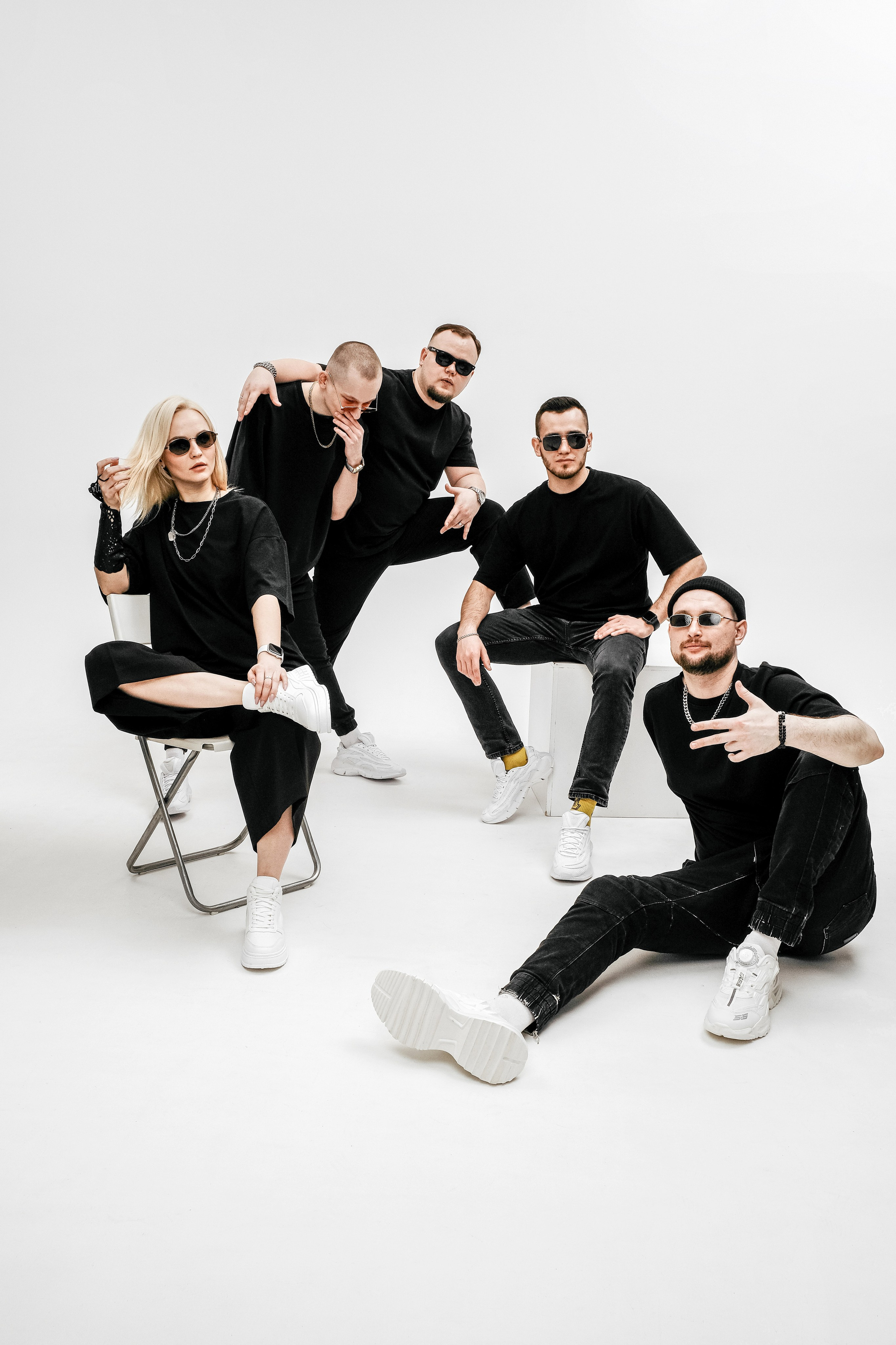 Контент для кавер-группы Dance Bro. Фотограф и видеограф Анна Жагорина