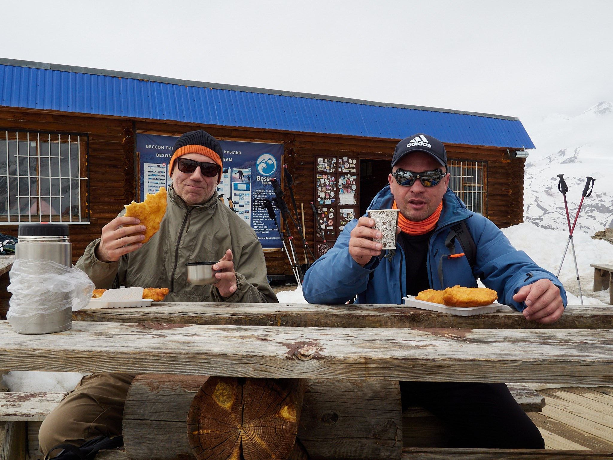 Съемки в горах. Горный, высотный Фотограф на Эльбрусе Георгий