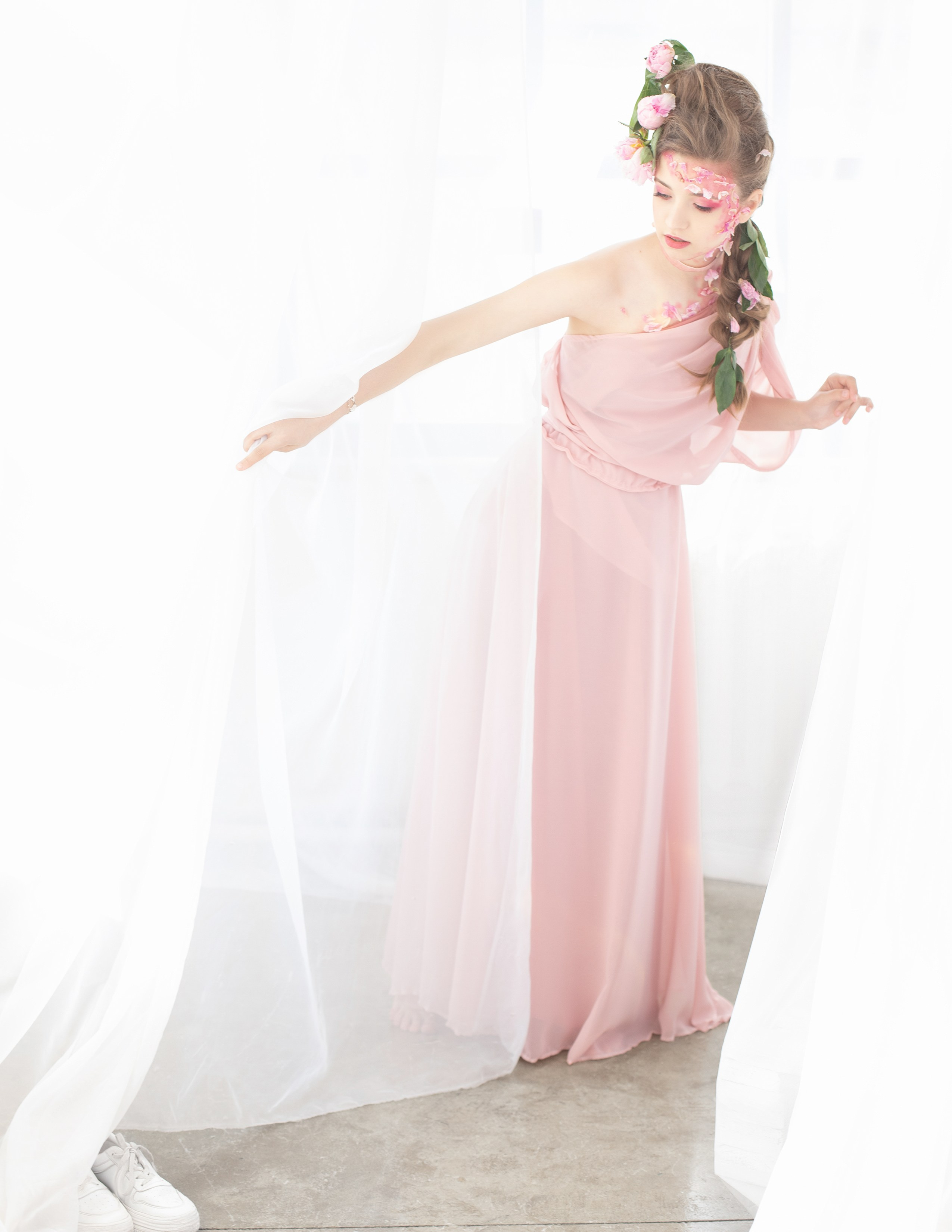 Фотосессия с цветами. Необычные портретные фотосессии под ключ в Москве