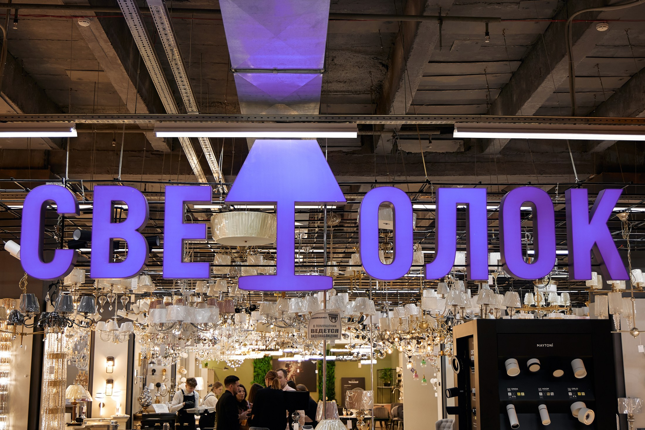 Фотограф на выпускной. Свадебный репортажный и фуд фотограф в Барнауле Гайфулин Виталий