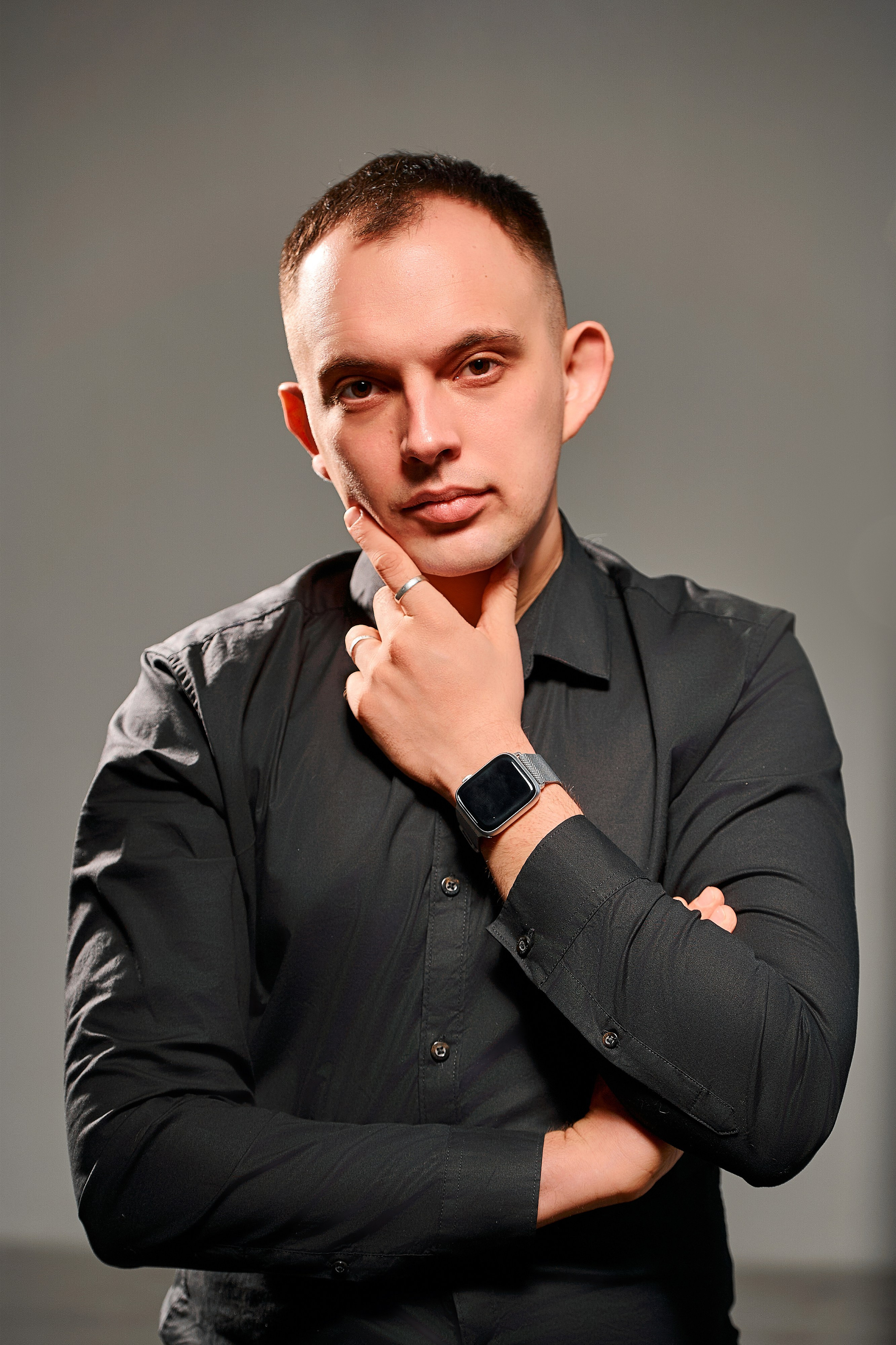 Мужские портреты. Контент фотограф для бизнеса и маркет-плейсов