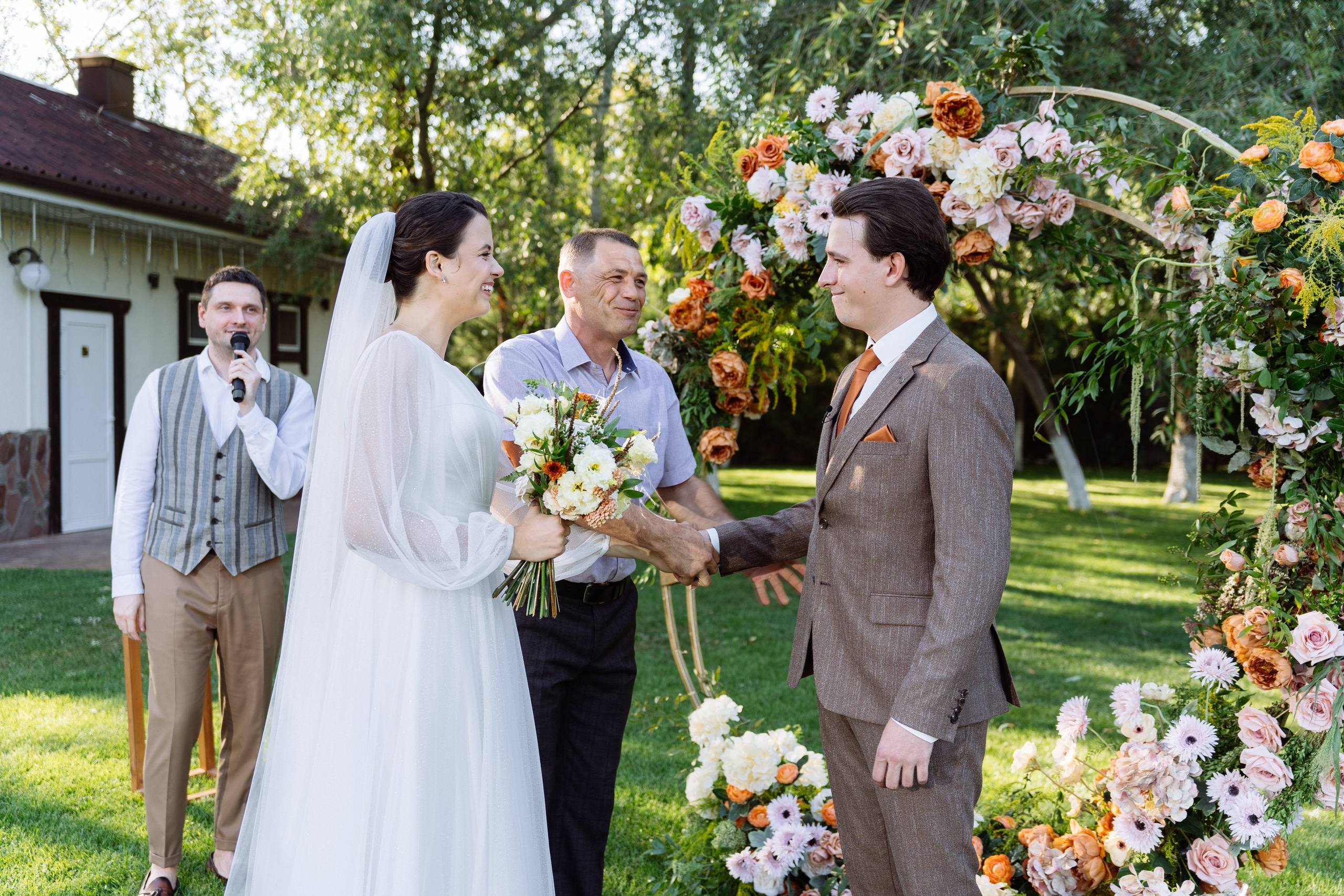 Свадьба Олега и Виктории в клубе «Ближняя дача»