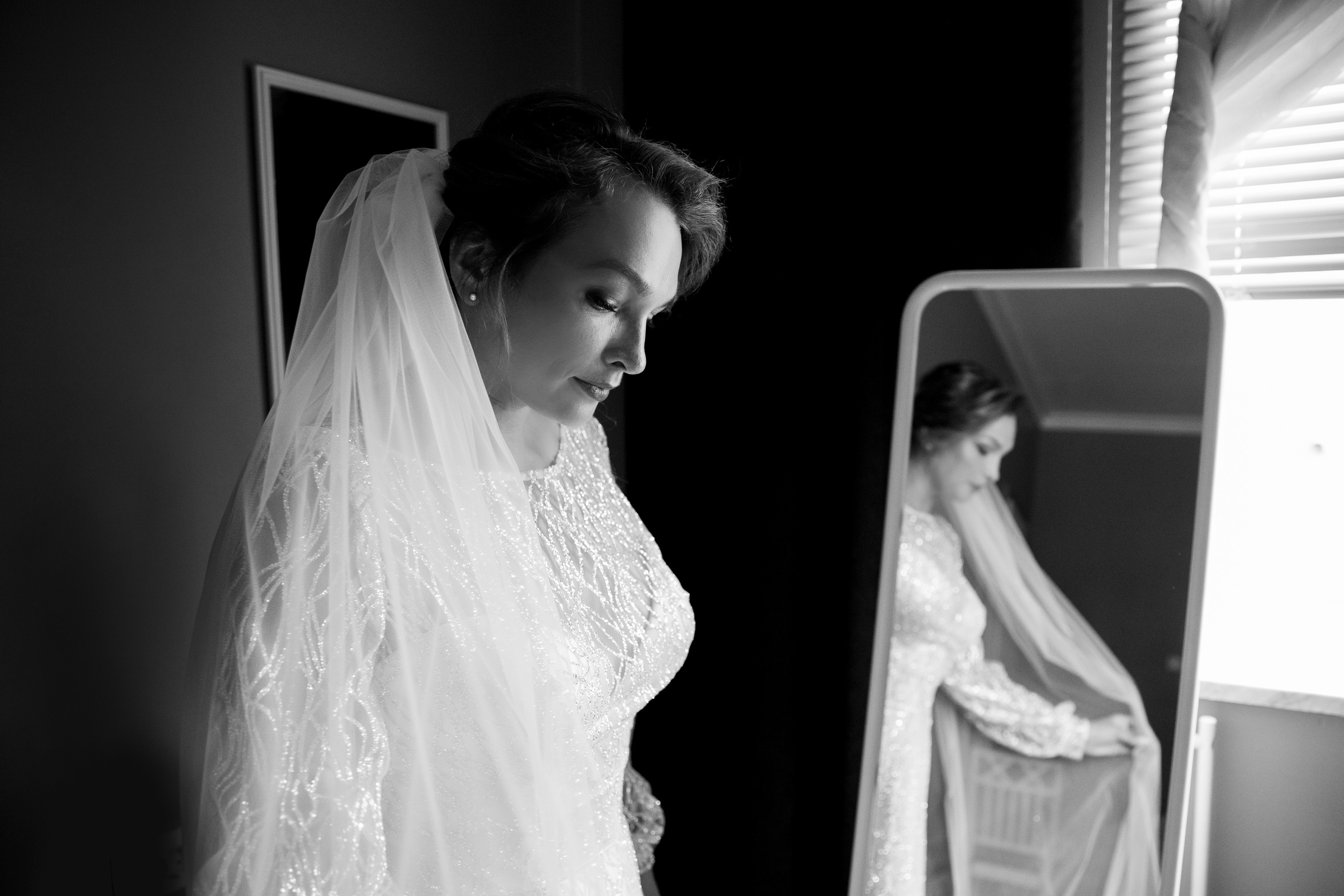 Свадебная фотосессия около Исаакиевского собора. Свадебный фотограф в Санкт-Петербурге Никита Кузякин