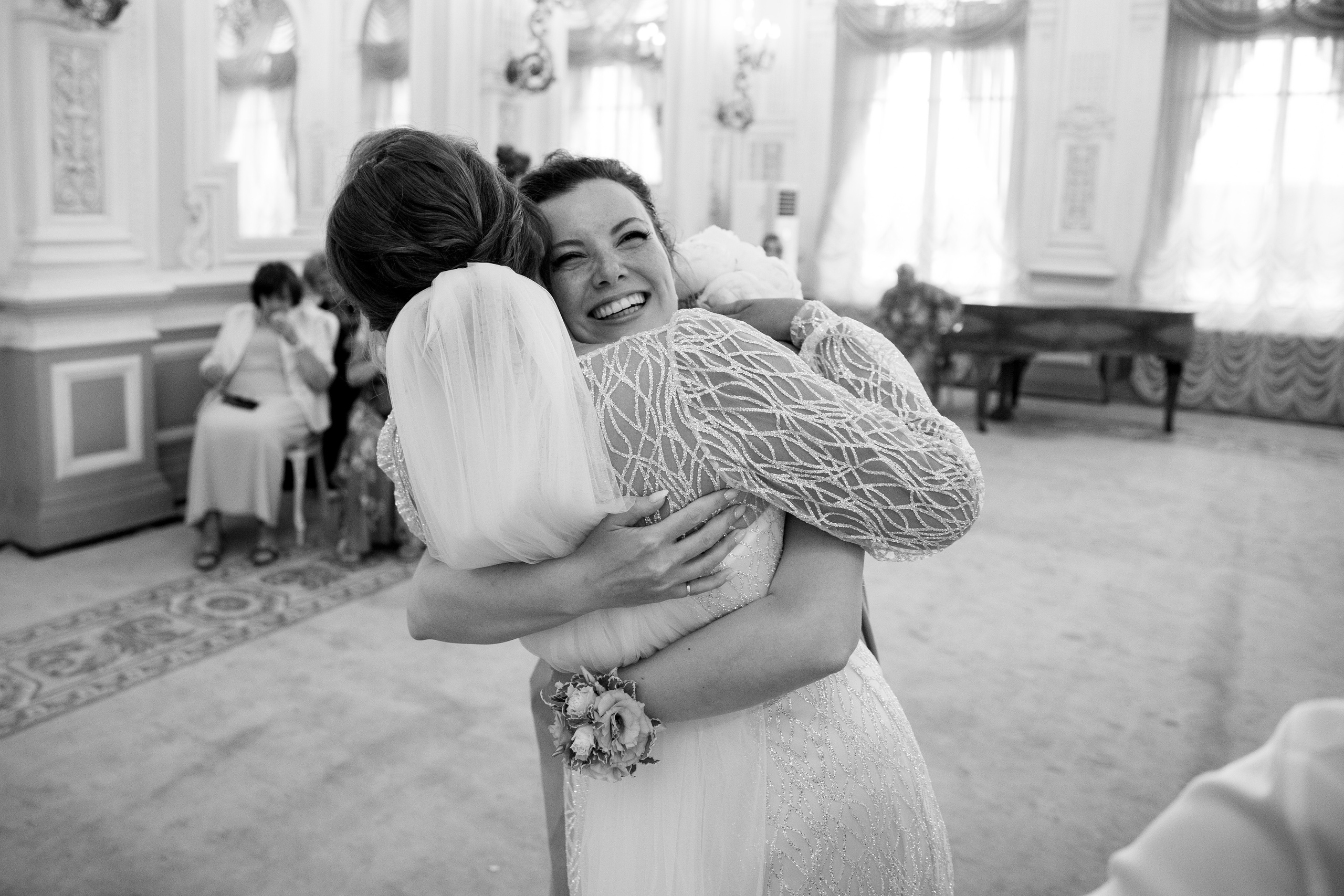 Свадебная фотосессия около Исаакиевского собора. Свадебный фотограф в Санкт-Петербурге Никита Кузякин