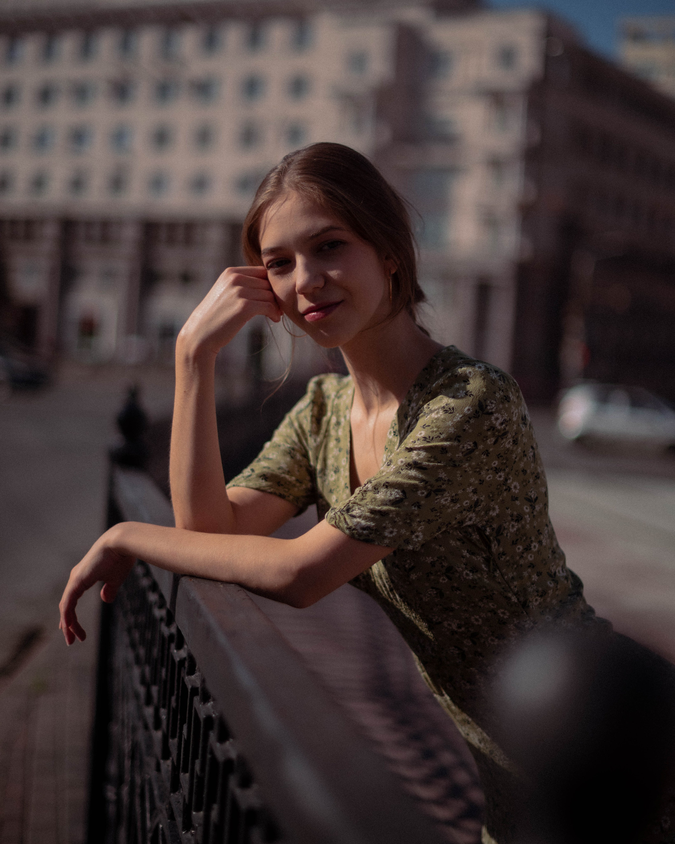 Ася. Женский фотограф. Создатель украшений ручной работы. Модель