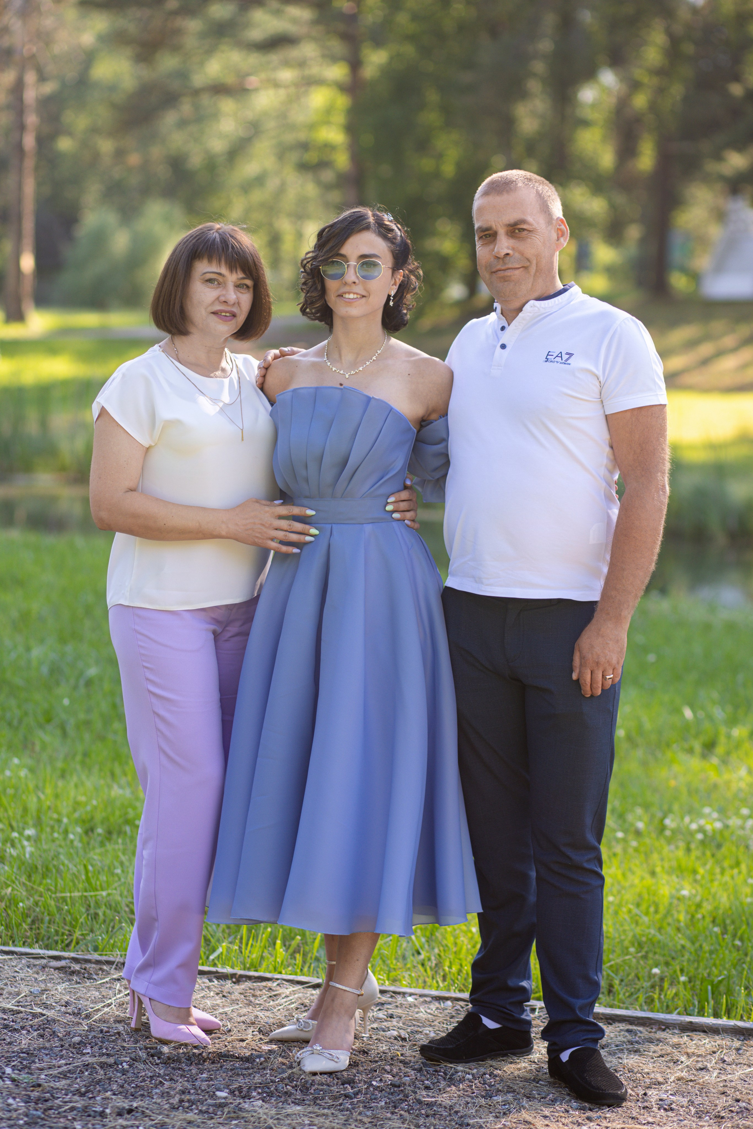 Фотосессия на выпускной. Школа № 12, 11 класс, 2024 г. Студия выпускных альбомов Остров