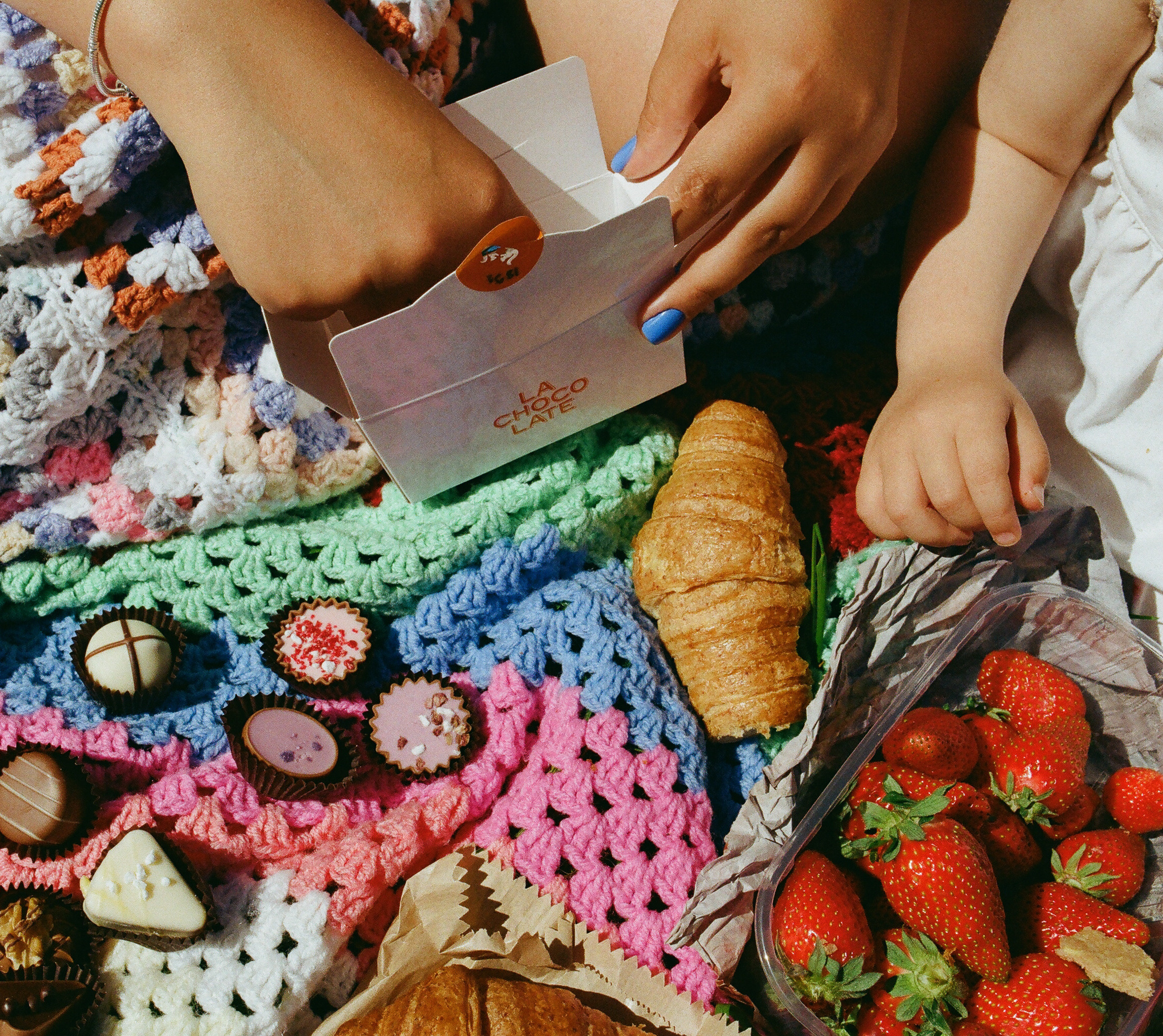 Family. Film photographer in Los Angeles Anastasiya Pankova