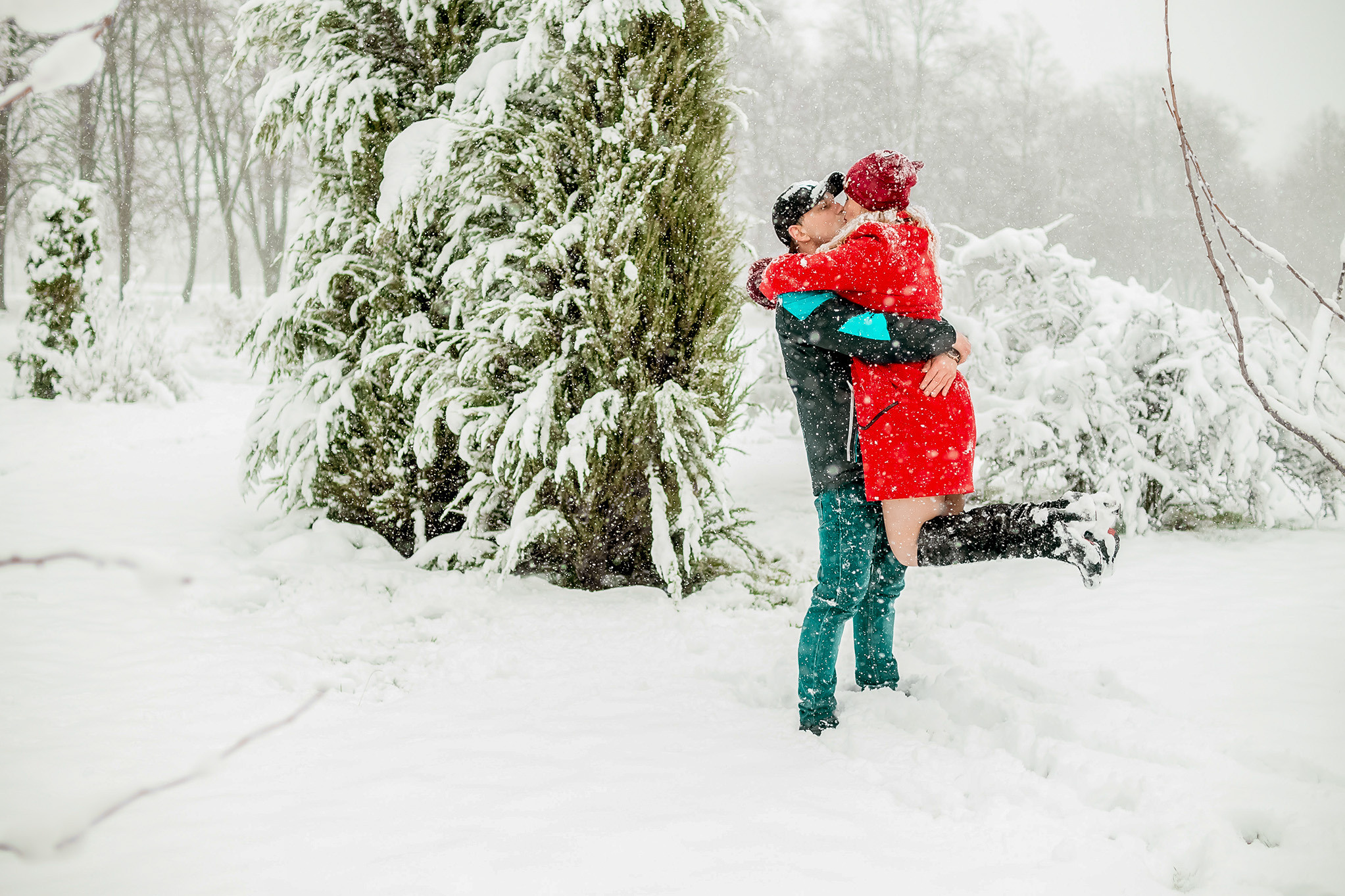 Фотосессия в зимнем ботаническом саду. Юлия Басня семейный и свадебный фотограф в Донецке