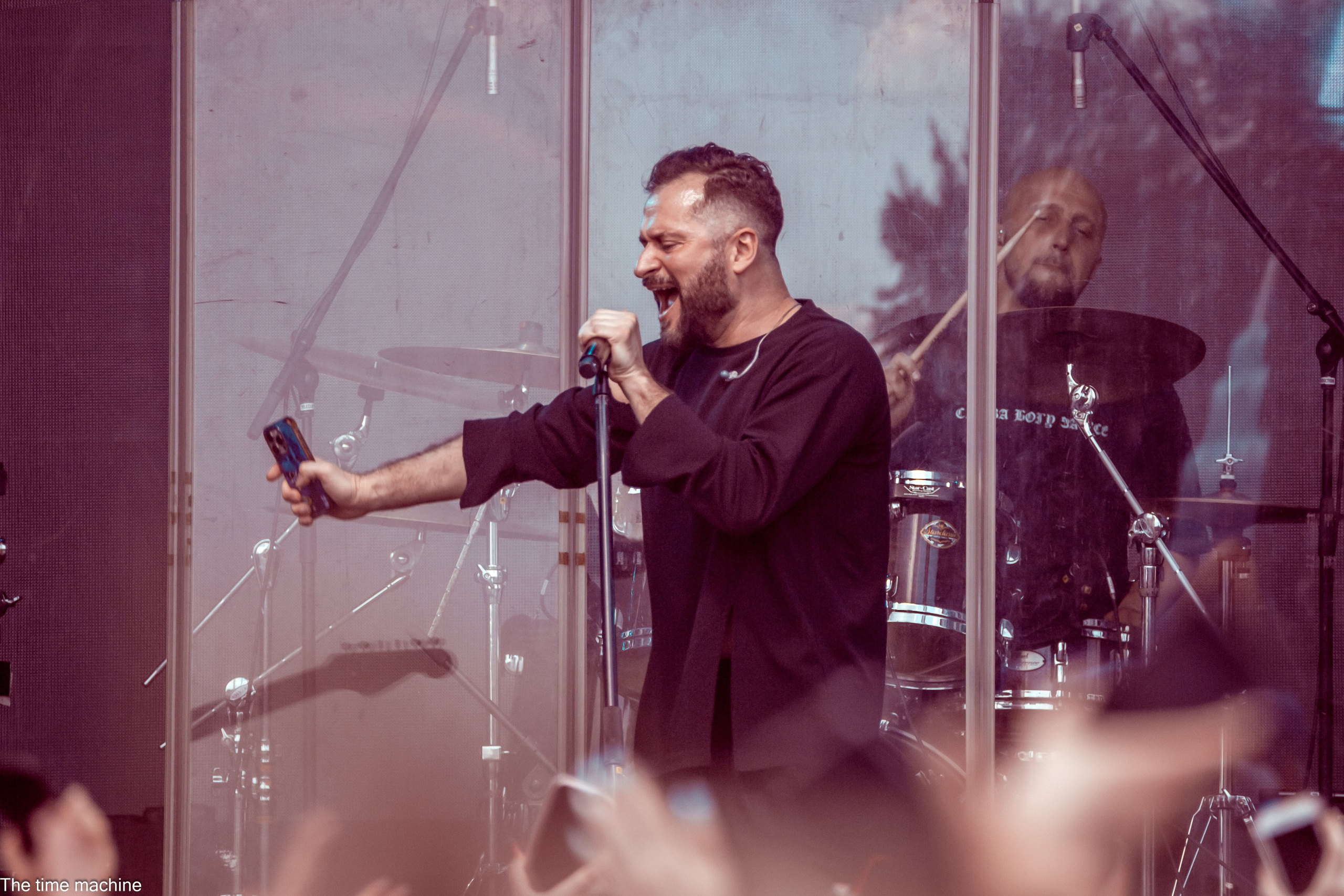 Концерт певца Ираклия Veer Mall 31.05.25. Фотограф для маркетплейсов Михаил Бове