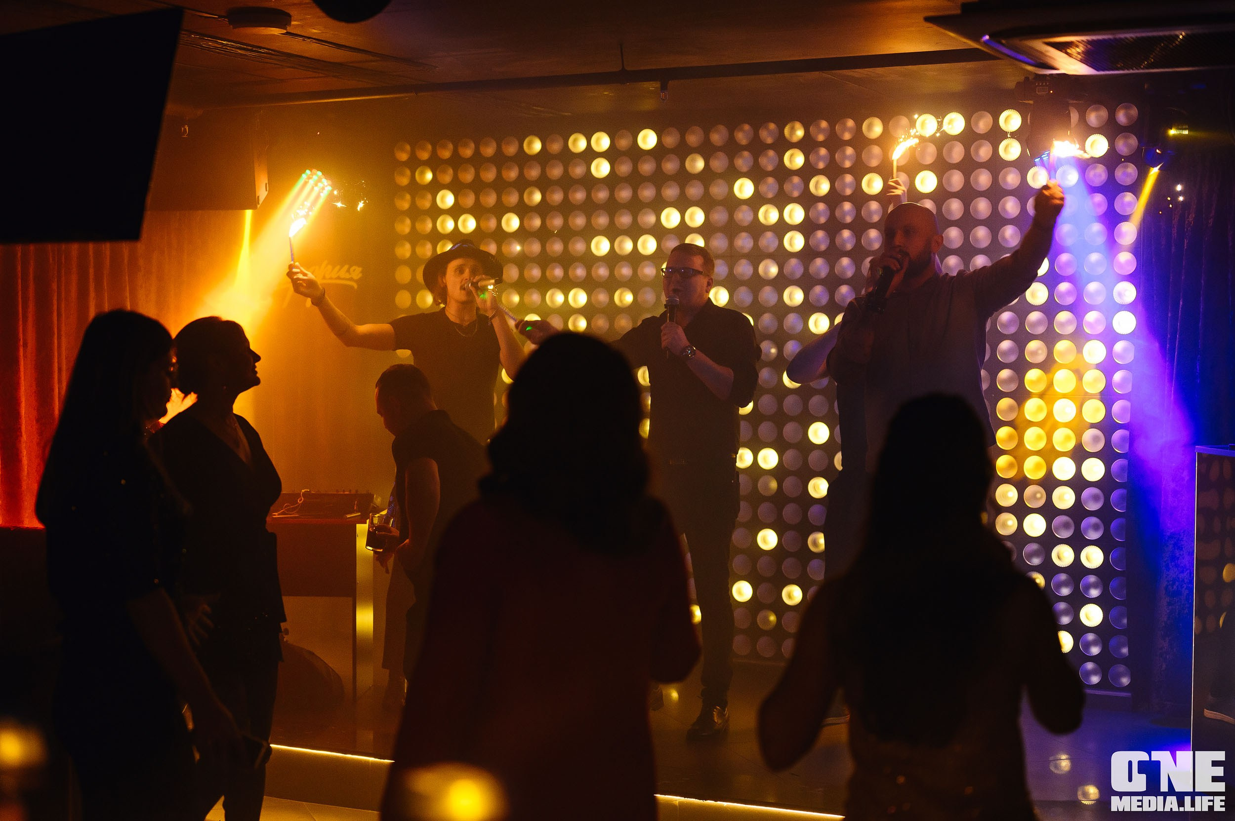 Фоторепортаж из караоке-клуба Эйфория. One Media Life: фоторепортажи, фотоотчеты с мероприятий и заведений