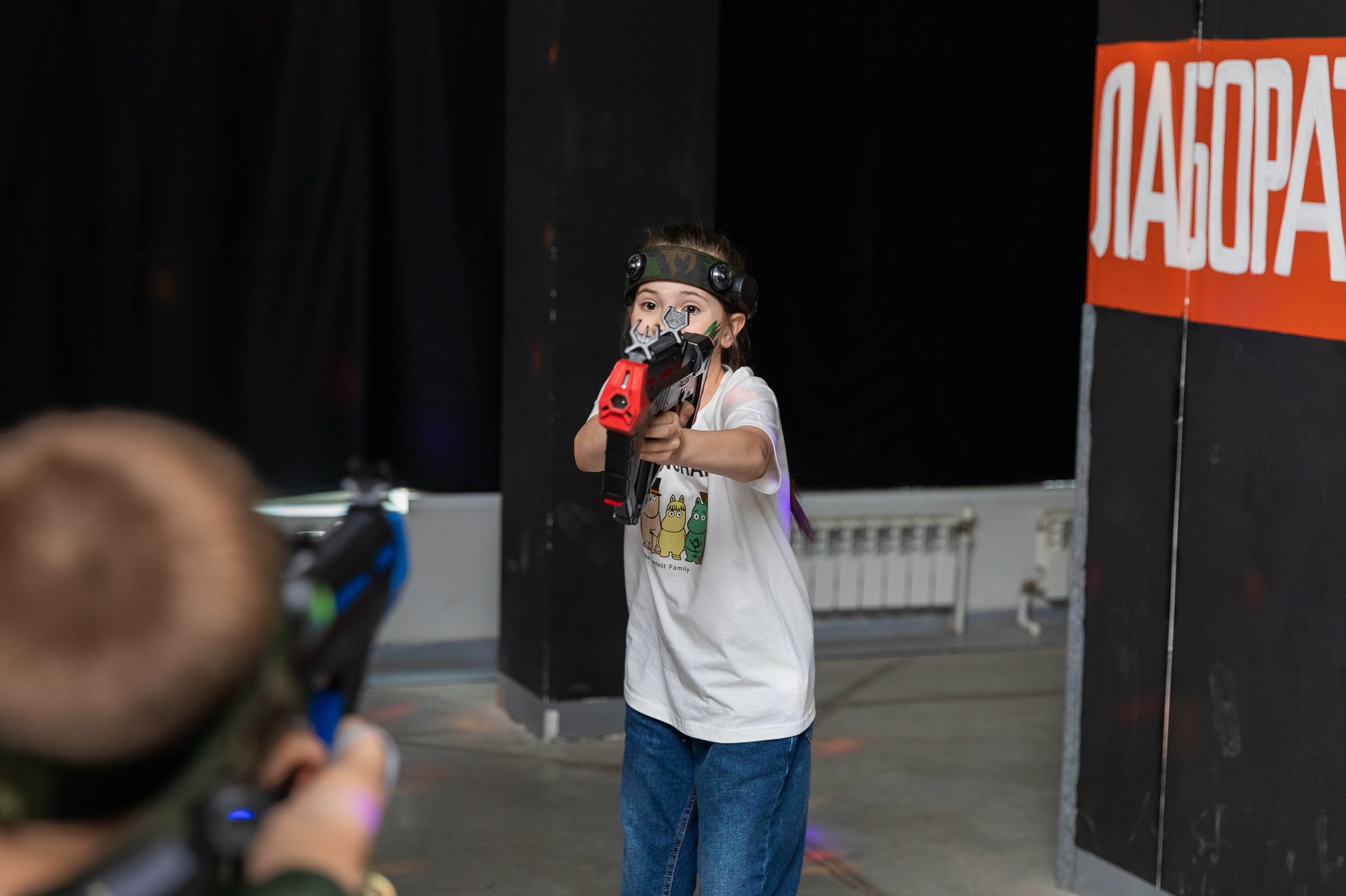 Платону 8 лет, лазертаг Zаряд. Фотограф Татьяна Генева