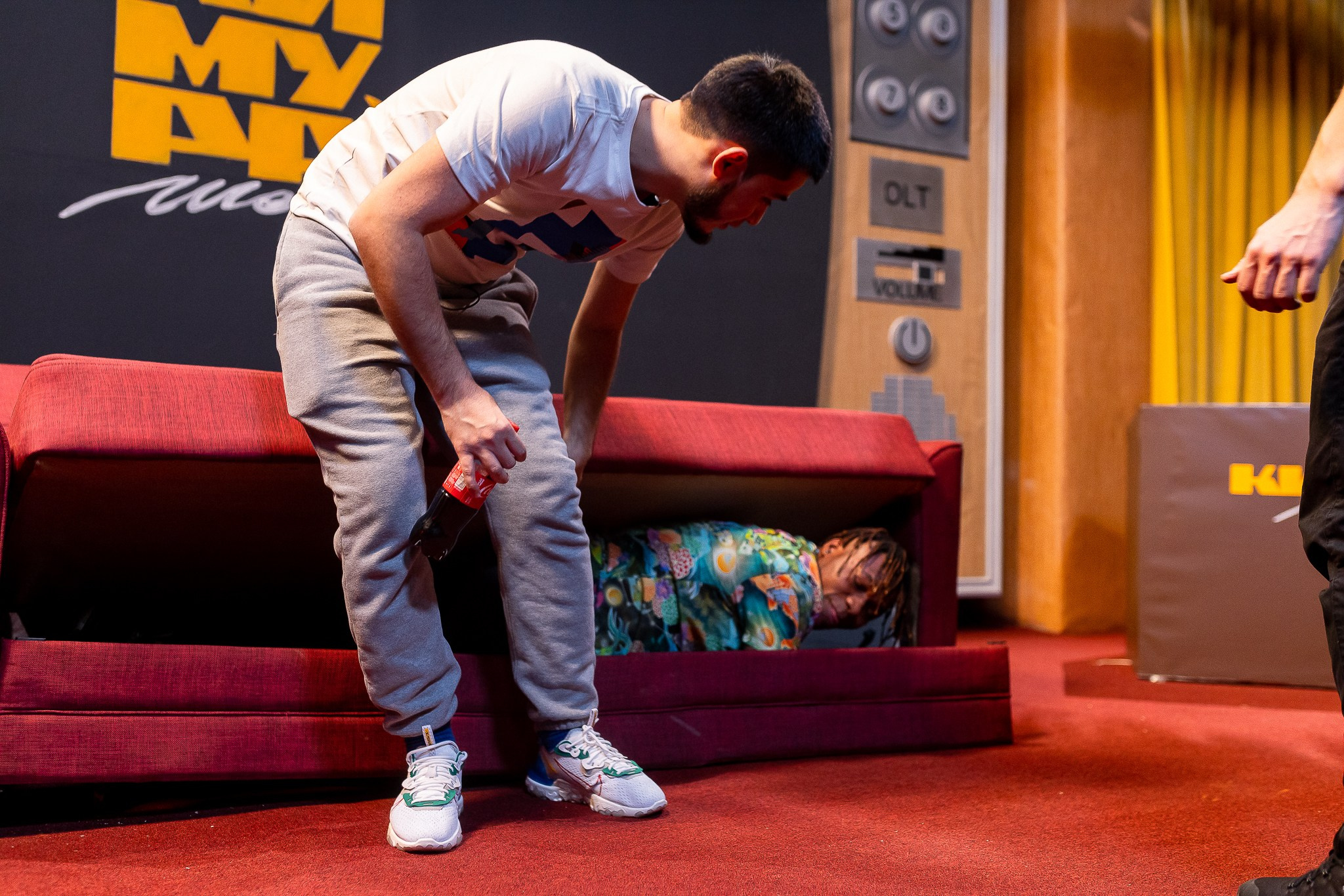 Backstage съёмка в Алматы и других городах. MIKHAIL VASSILYEV — Свадебный и Репортажный фотограф в Алматы