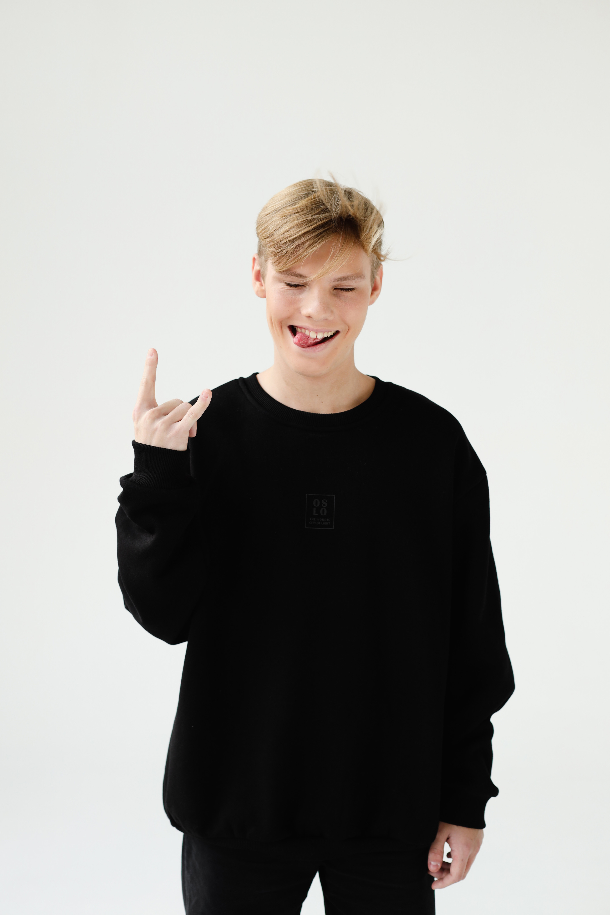 Выпускные альбомы Cardsi