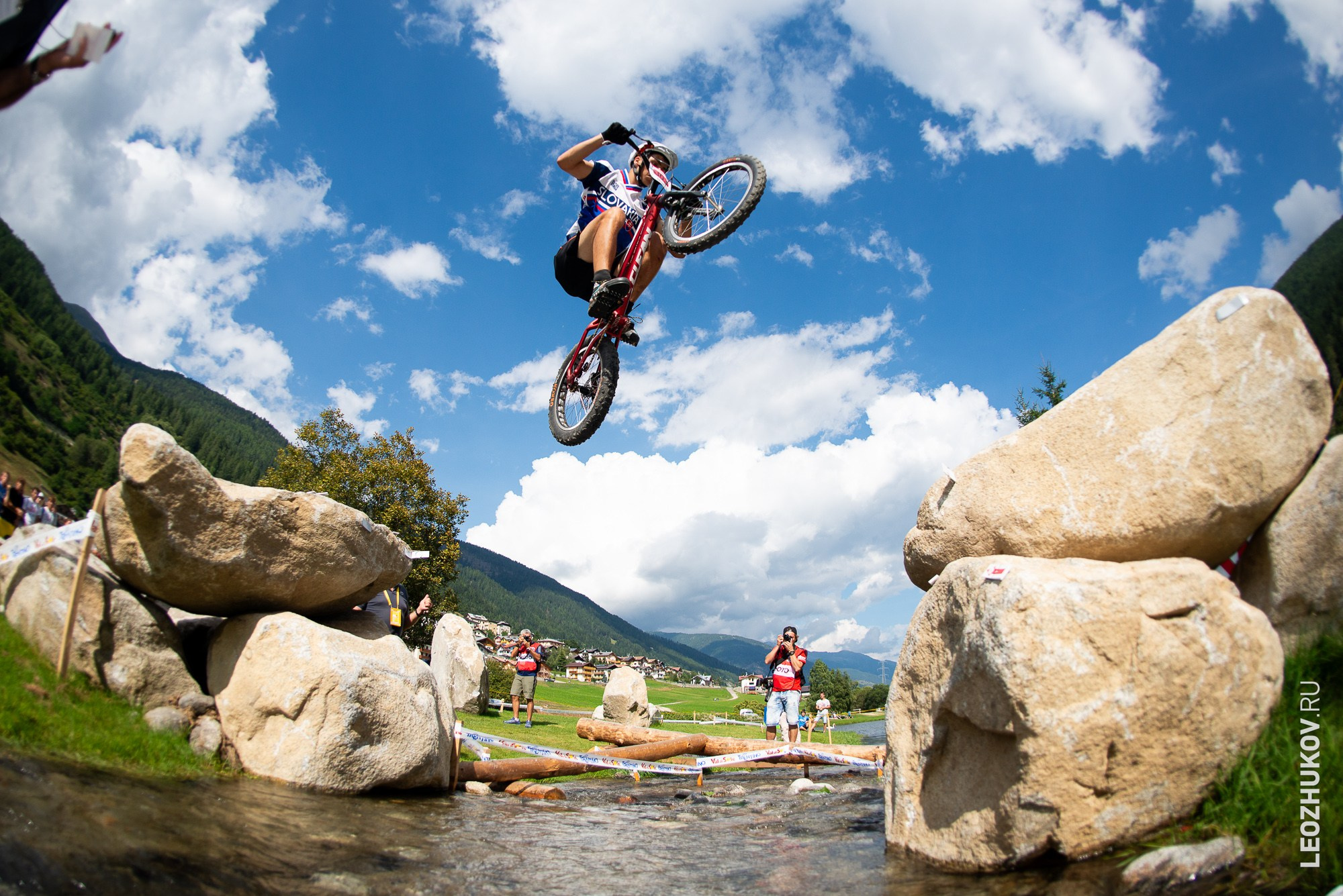UCI Trials World Championships 2016 — finals. Sports photographer Leonid Zhukov