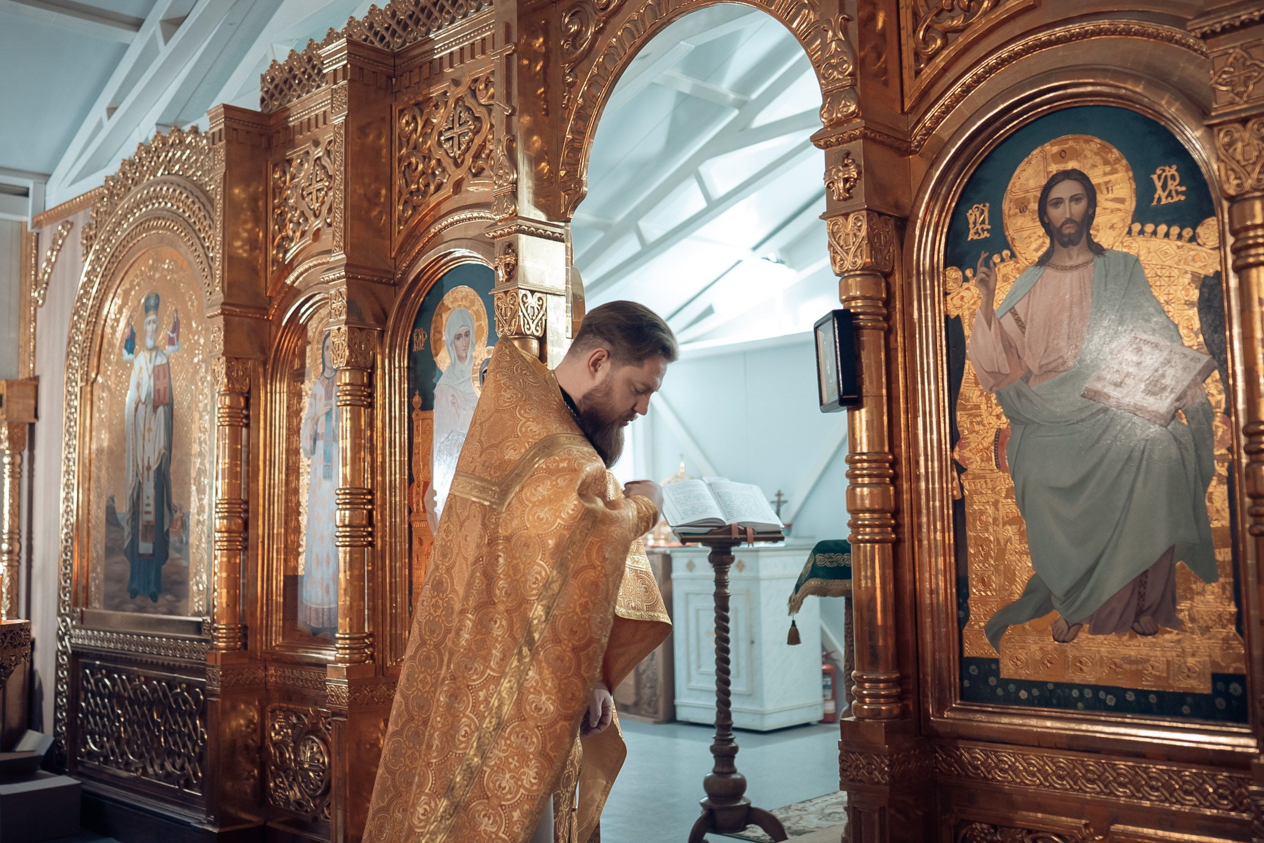 Богослужения в храме Прп.Виталия Александрийского г. Севастополь. Церковный фотограф Севастополь
