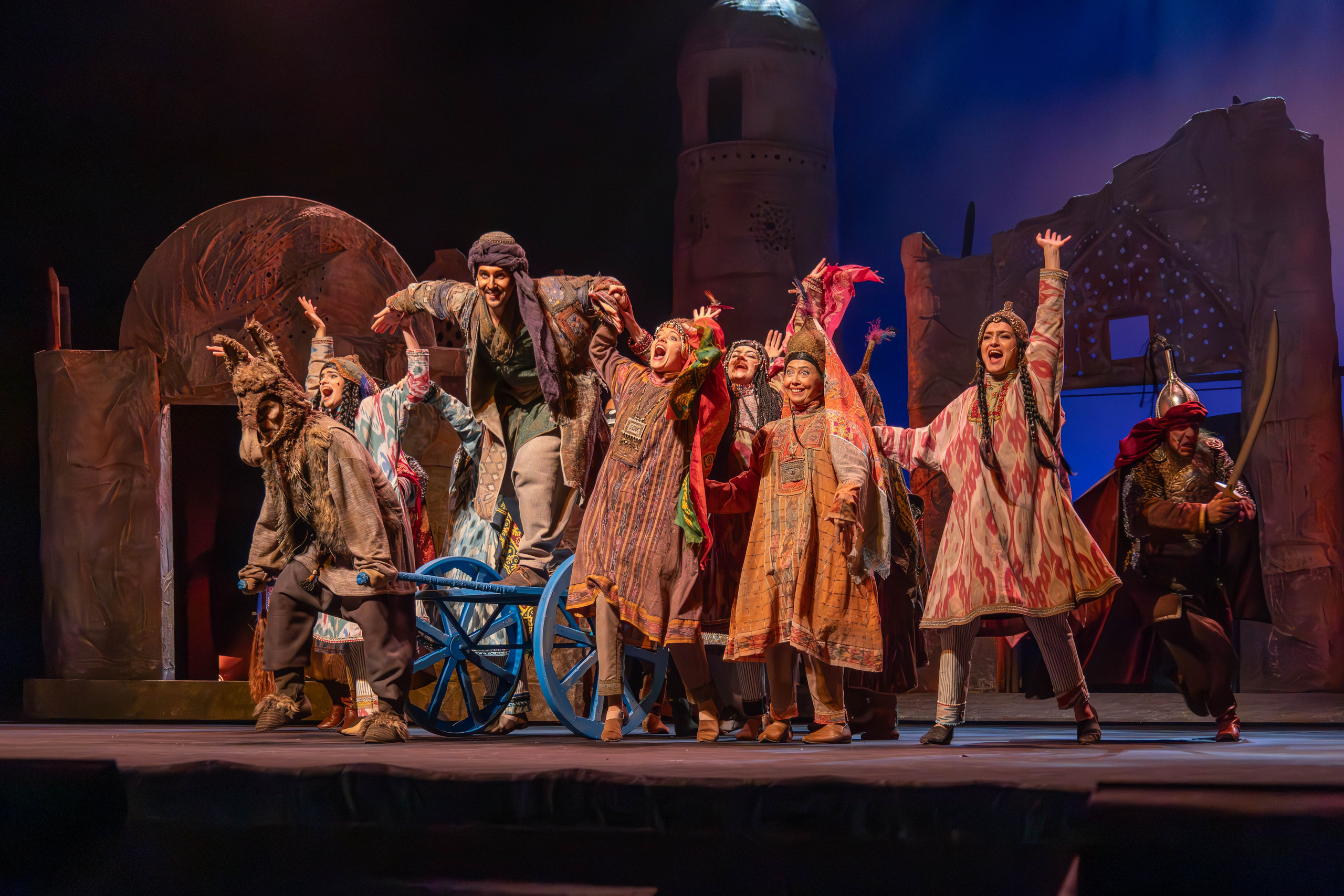 Спектакль «Далеко-далеко на Востоке» в театре Терезы Дуровой