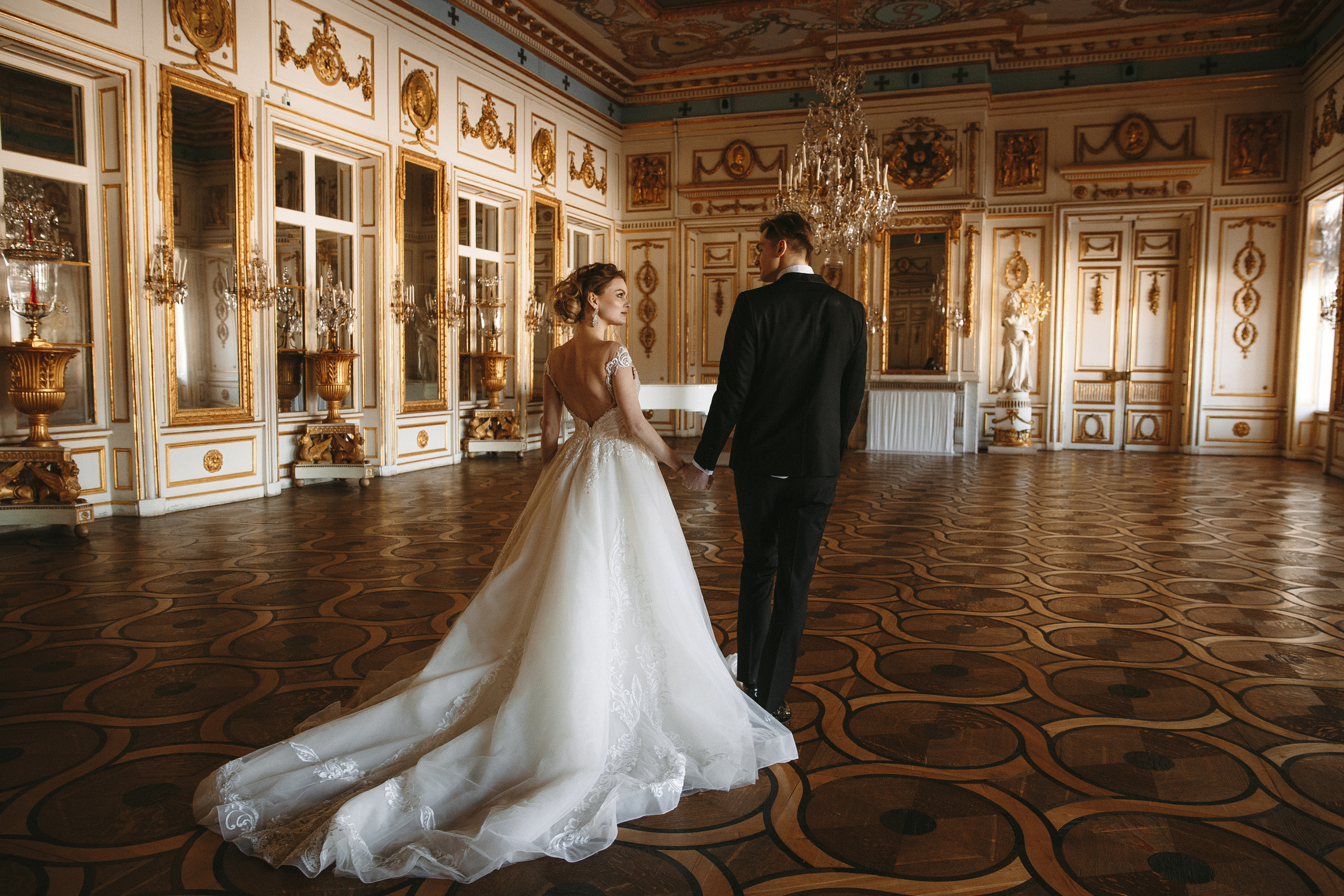 Свадебная фотосессия в Кусково, свадебный фотограф в Кусково