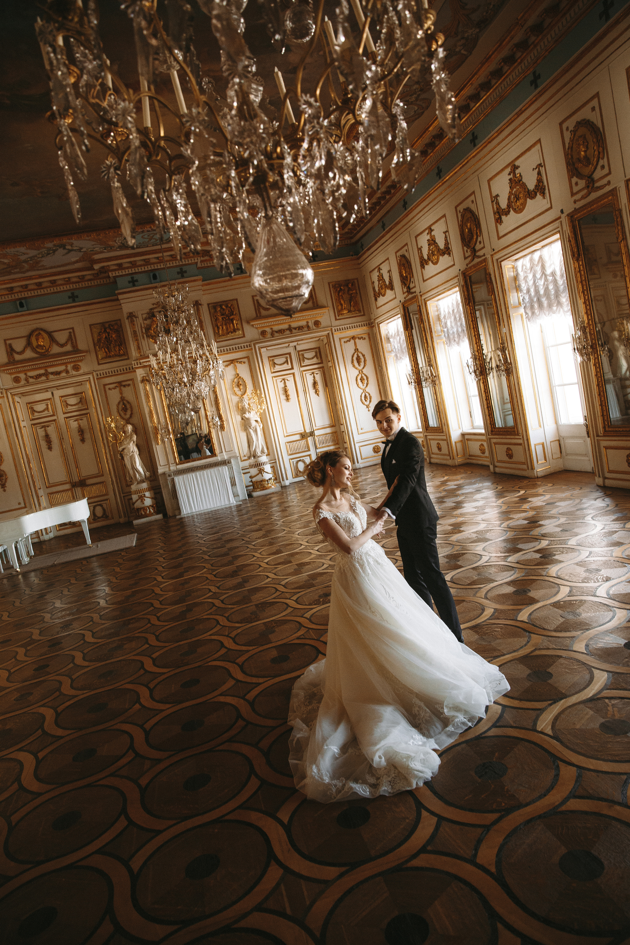 Свадебная фотосессия в Кусково, свадебный фотограф в Кусково