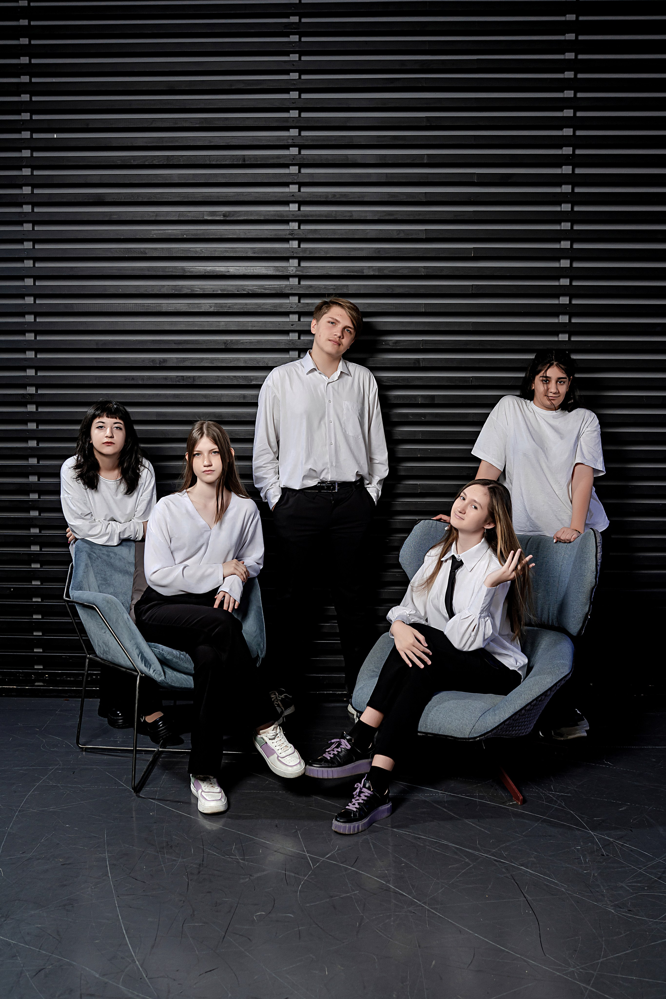 Фотосессия Школа 17 Класс 9Б. Современные Выпускные Альбомы в Ростове-на-Дону